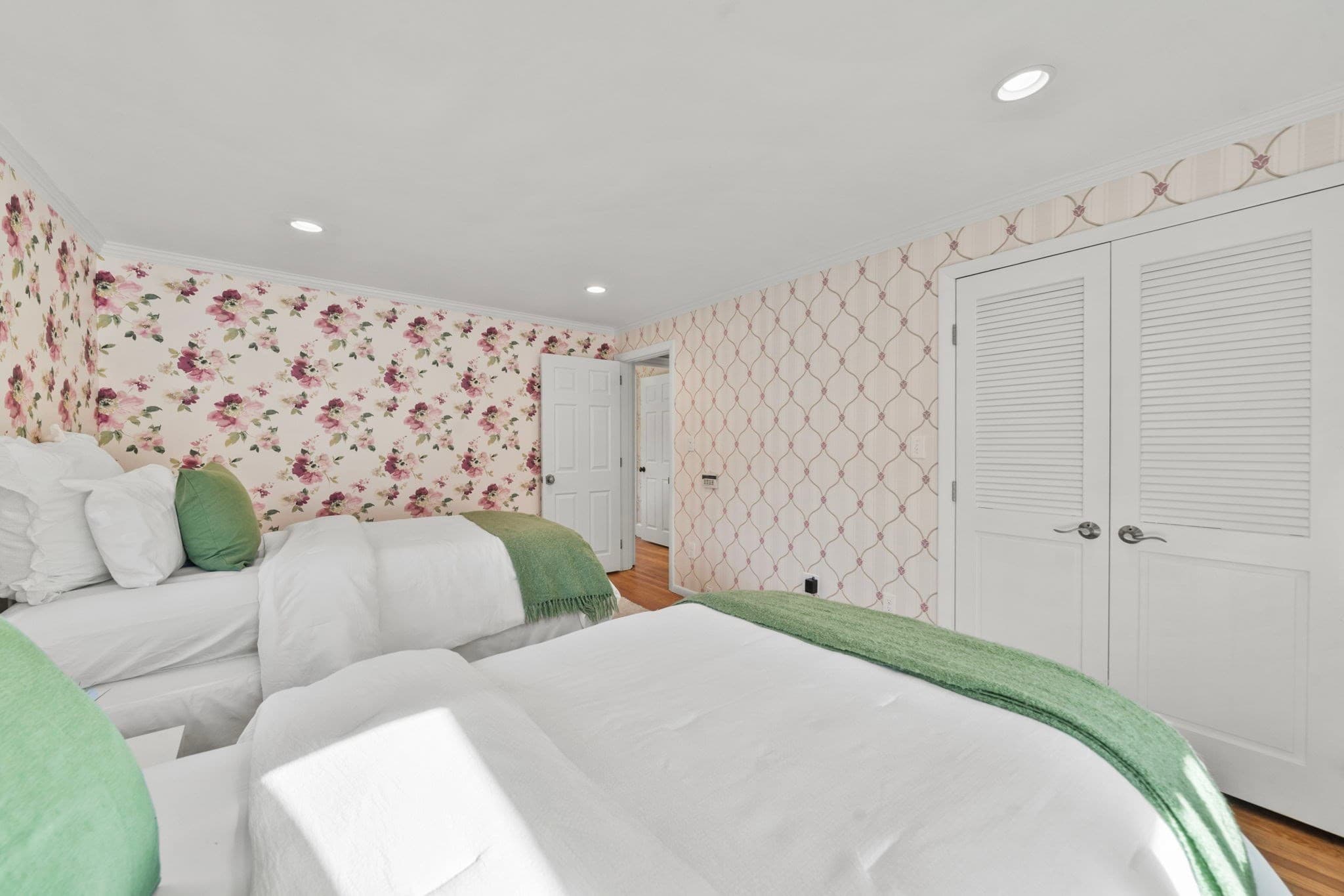 Single Family Residence at 24 Styles Drive, Peabody MA 01960, Peabody, photo 25 of 42