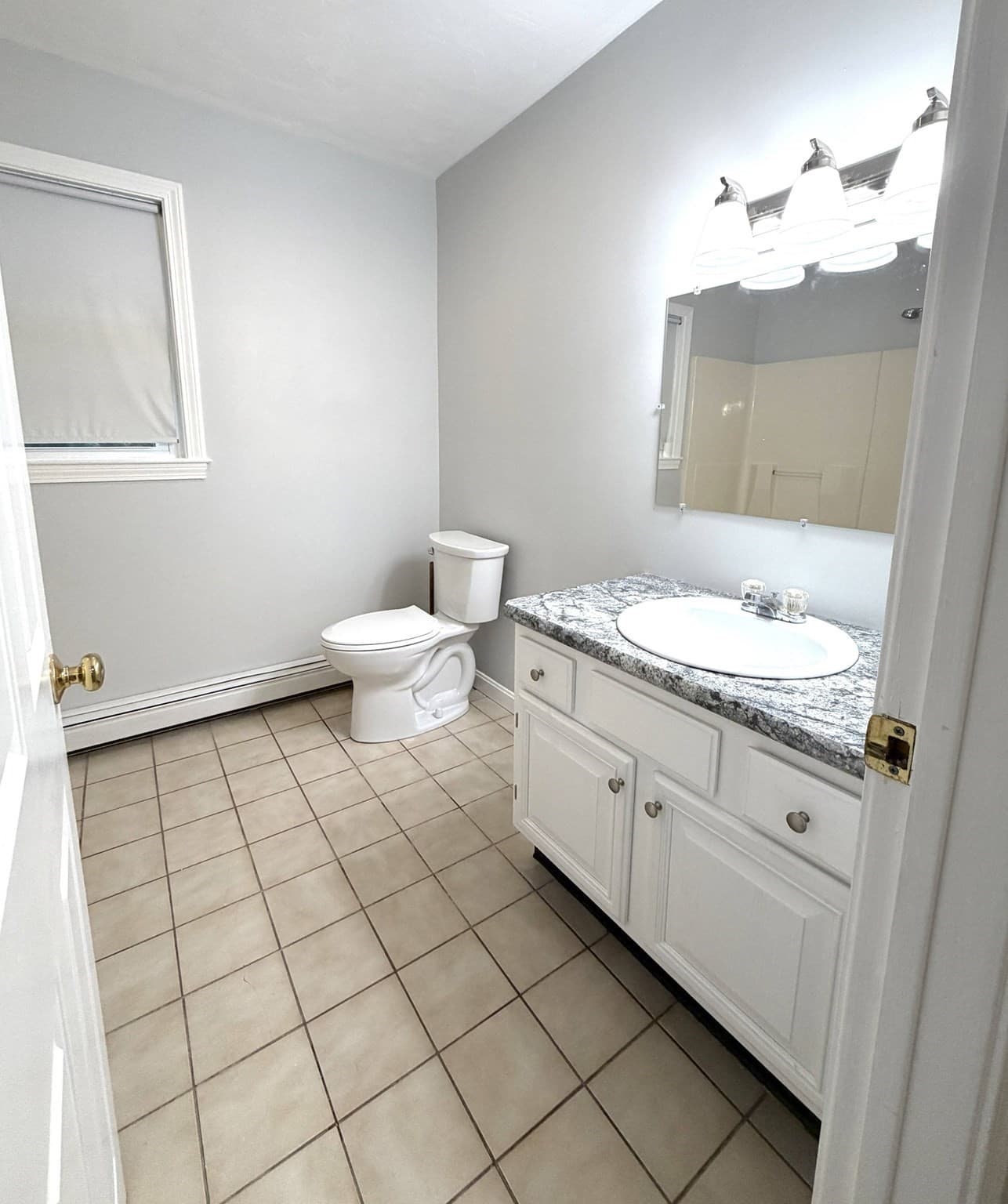 Multi Family at 14 Church St, Taunton MA 02780, Taunton, photo 13 of 17