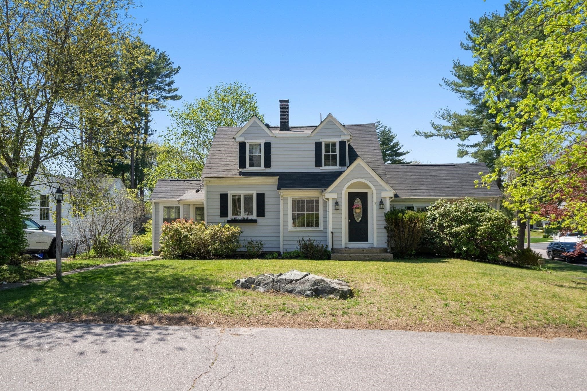 Single Family Residence at 17 Dalton, Holbrook MA 02343, Holbrook, photo 2 of 23