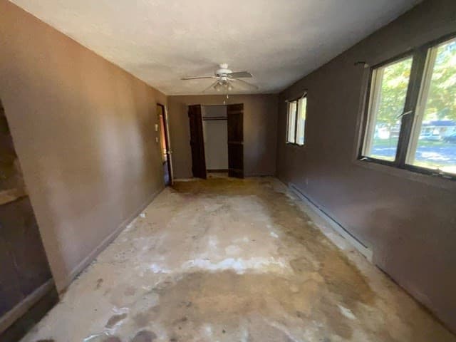 Single Family Residence at 8 Windy Ridge Rd, Webster MA 01570, Webster, photo 7 of 10