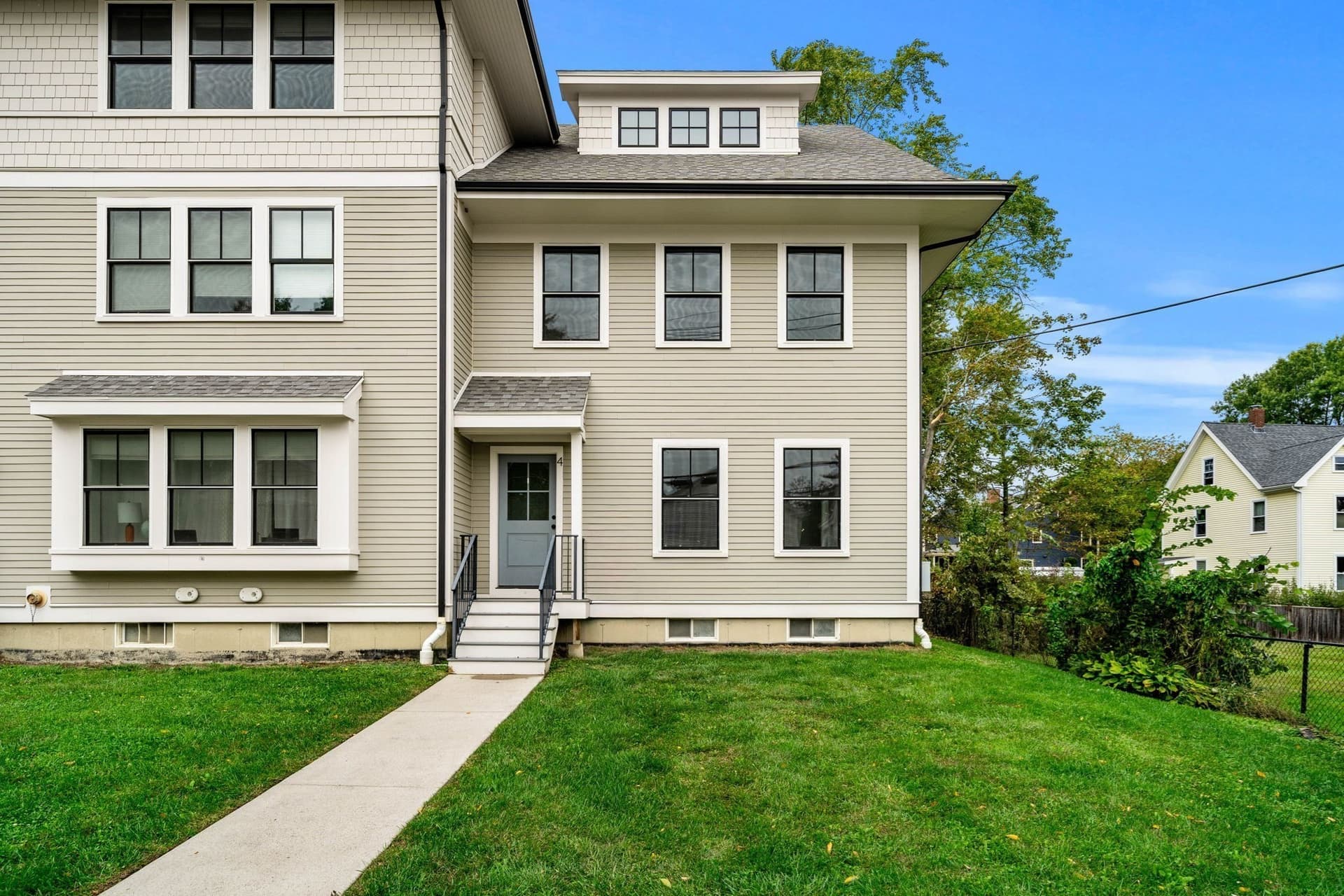 1 Broadway Ave # 4, Ipswich MA 01938