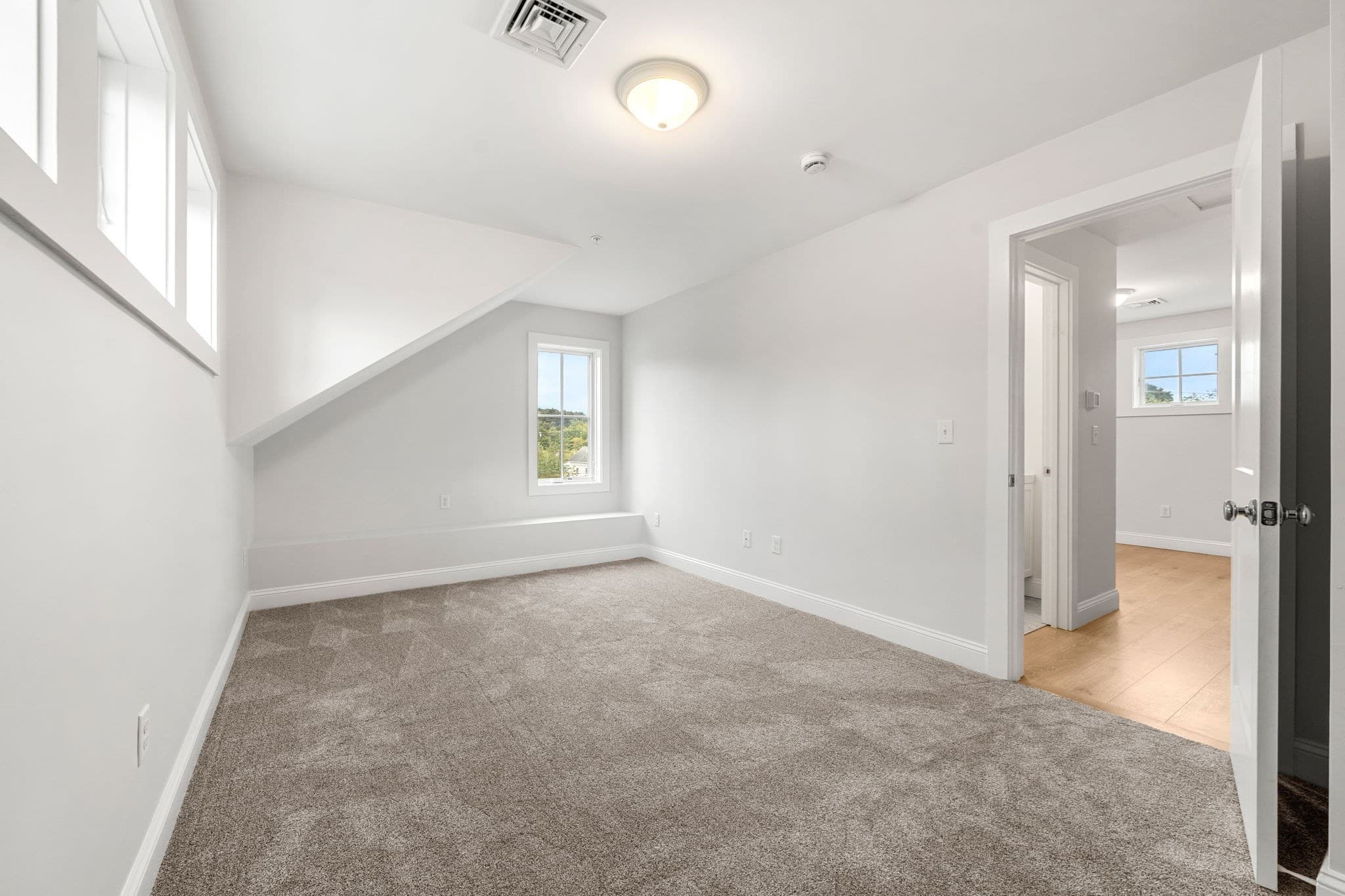 Condominium at 1 Broadway Ave # 4, Ipswich MA 01938, Ipswich, photo 30 of 41