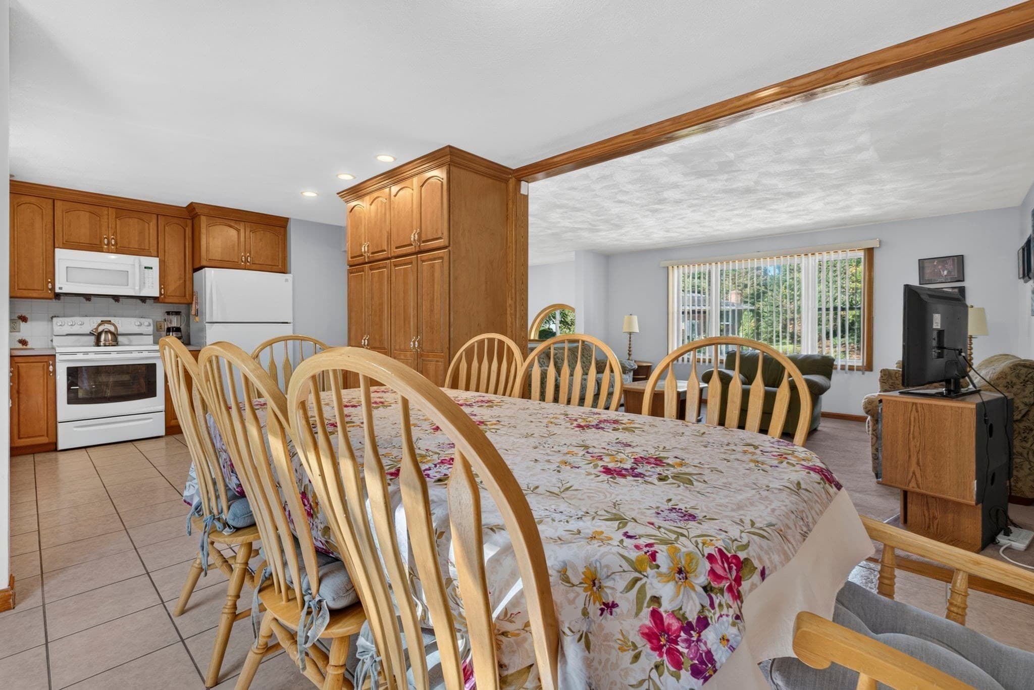 Single Family Residence at 4 Wildwood Terrace, Saugus MA 01906, Saugus, photo 27 of 40