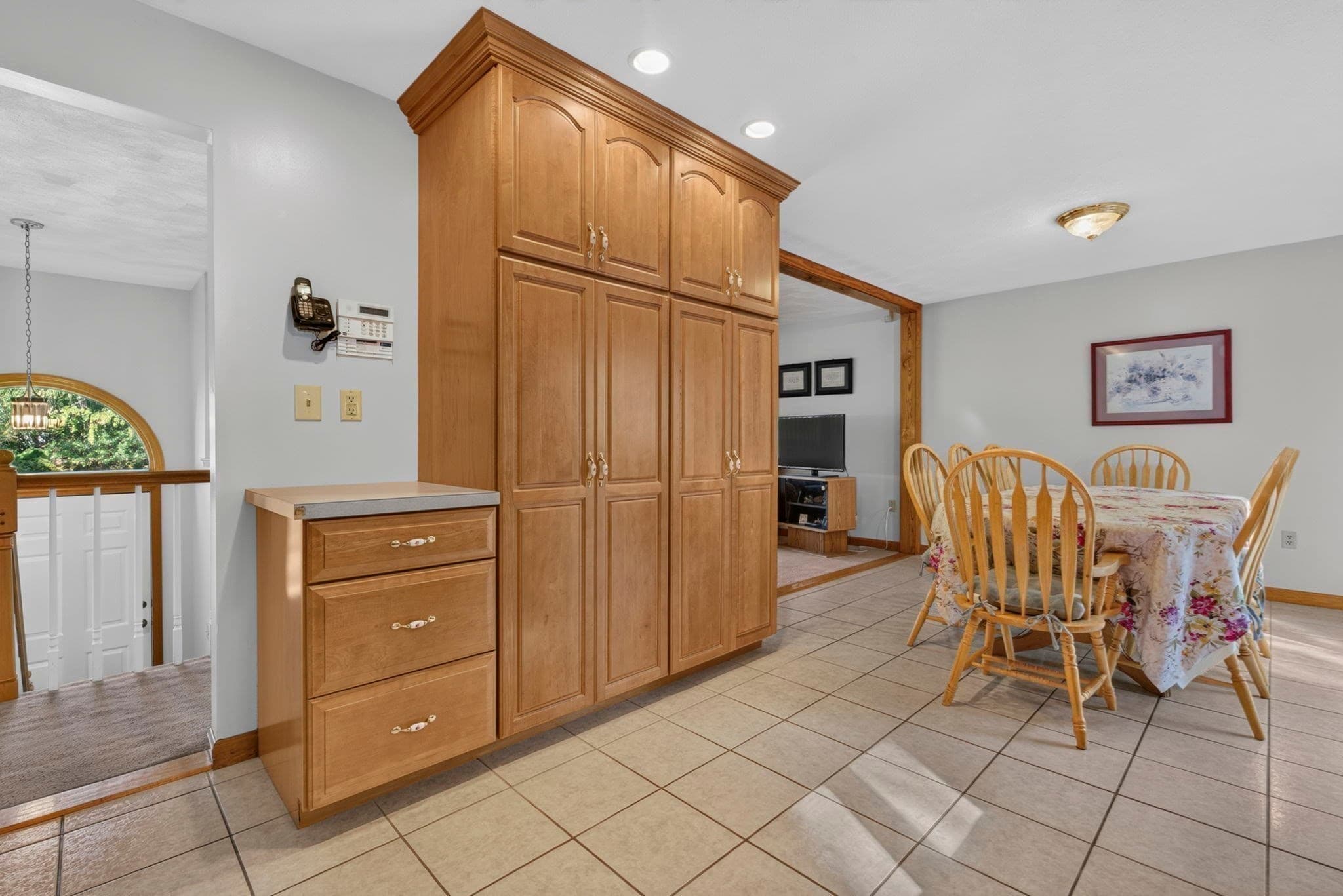 Single Family Residence at 4 Wildwood Terrace, Saugus MA 01906, Saugus, photo 17 of 40