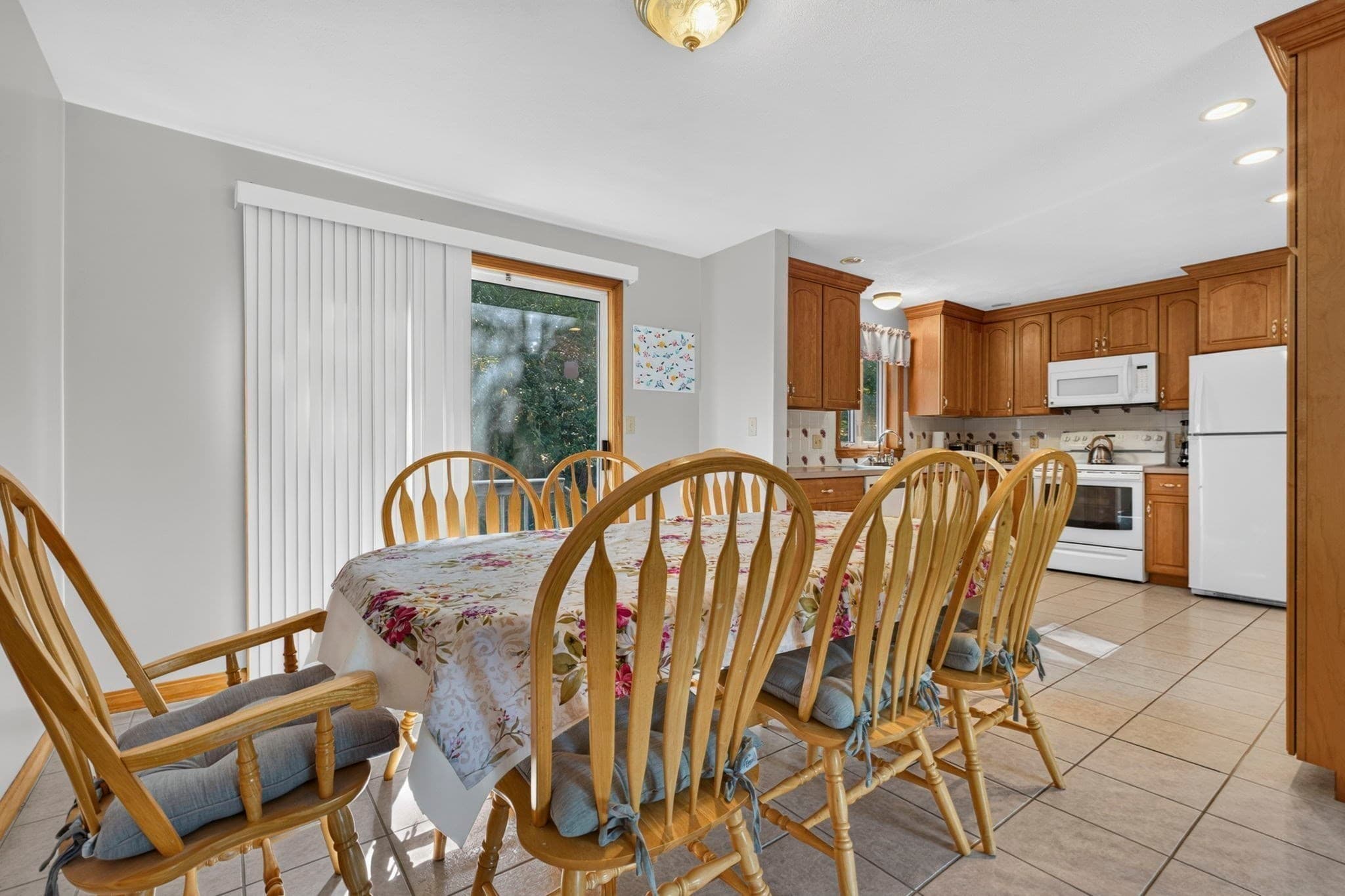 Single Family Residence at 4 Wildwood Terrace, Saugus MA 01906, Saugus, photo 26 of 40