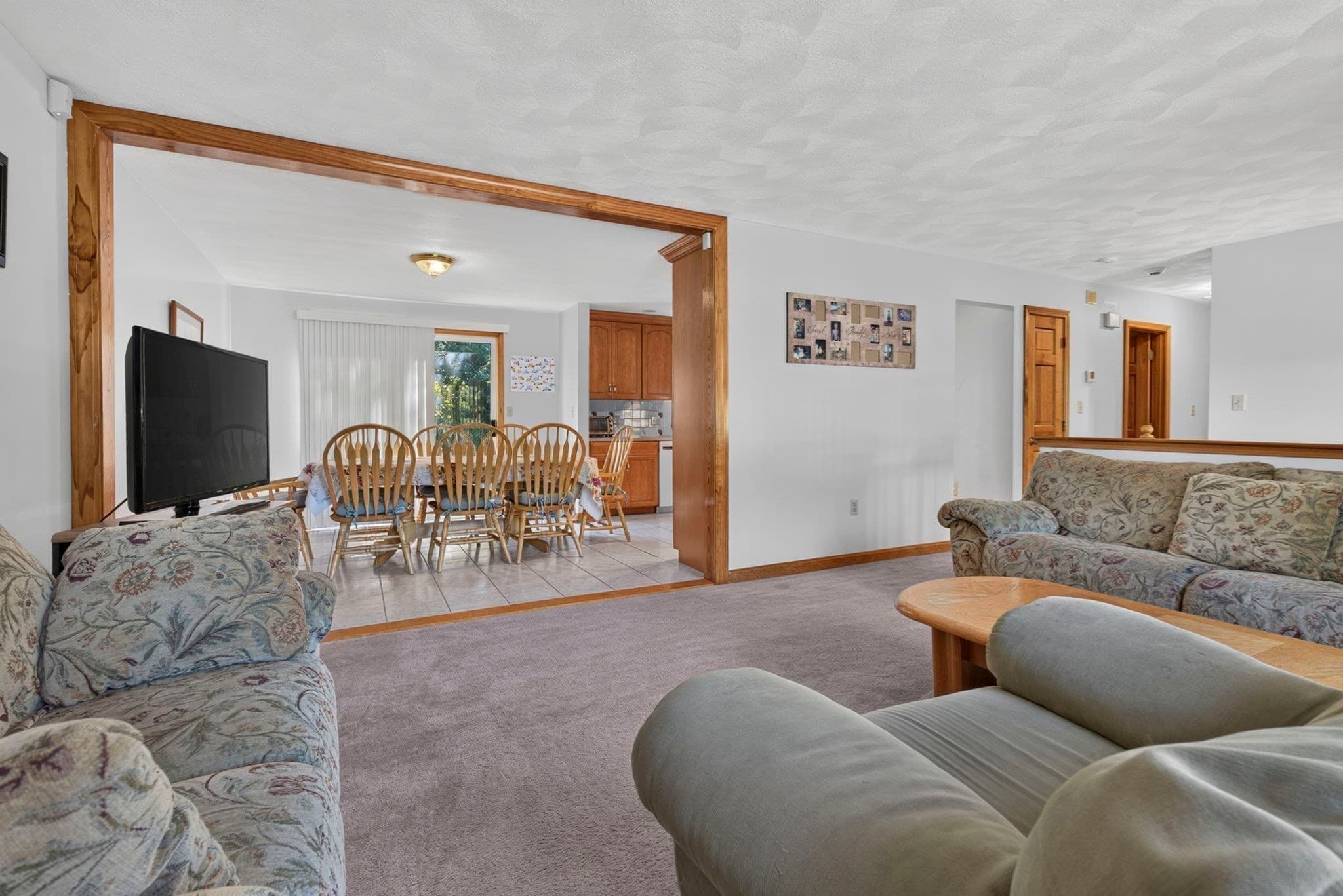 Single Family Residence at 4 Wildwood Terrace, Saugus MA 01906, Saugus, photo 11 of 40