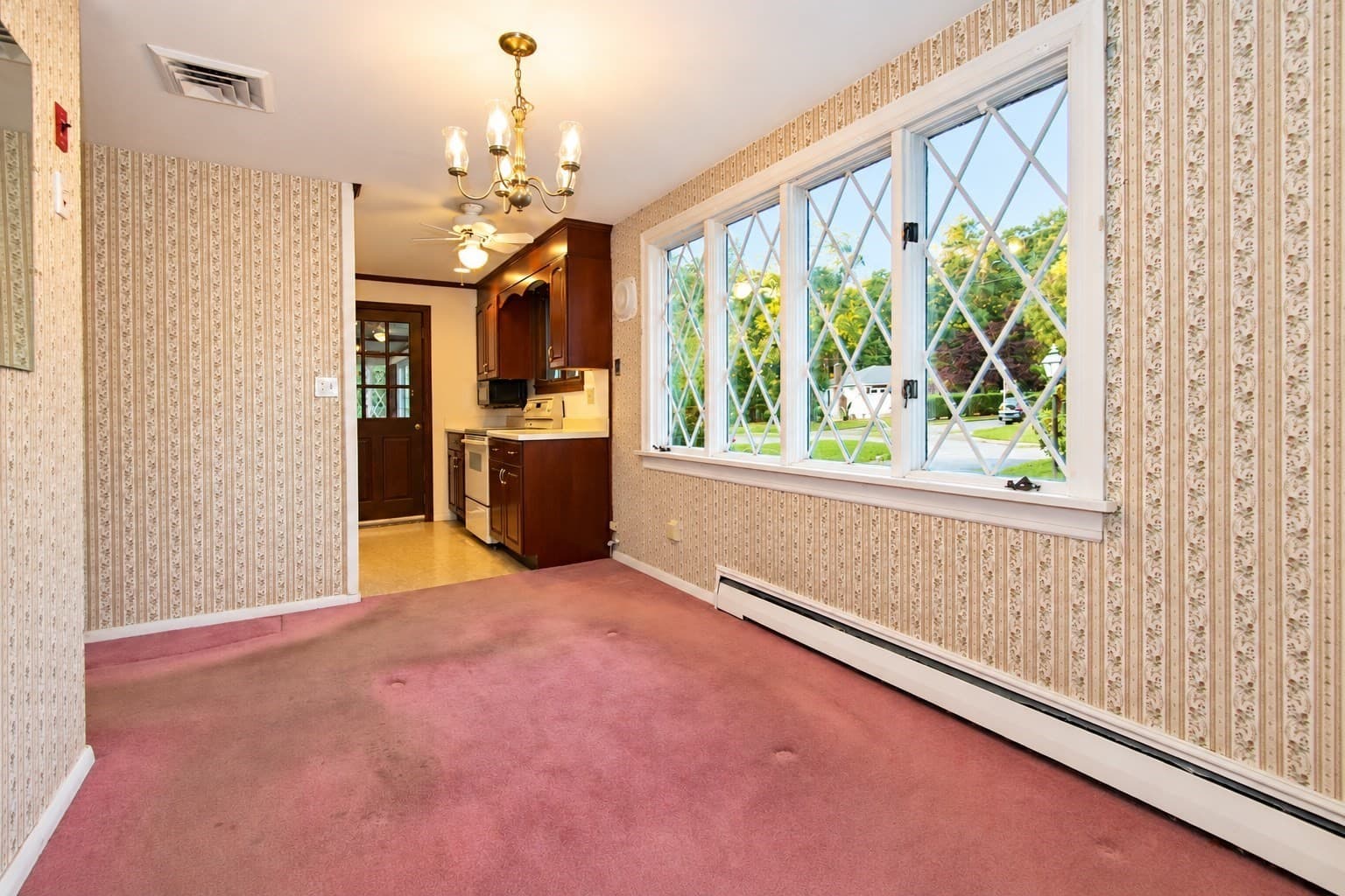 Single Family Residence at 20 Antrim Road, Framingham MA 01701, Framingham, photo 10 of 29