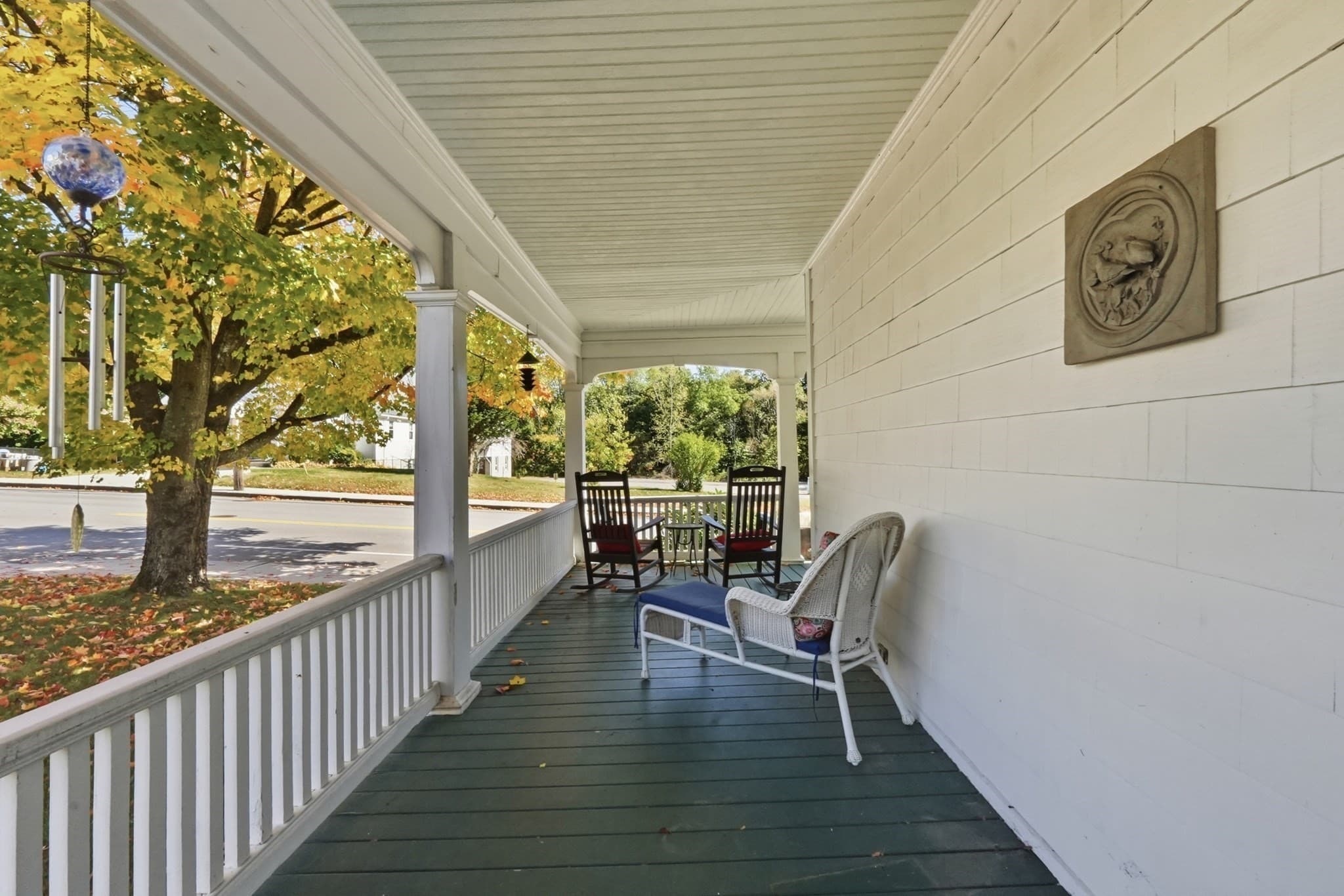 Single Family Residence at 165 Holden St, Worcester MA 01606, Worcester, photo 6 of 37