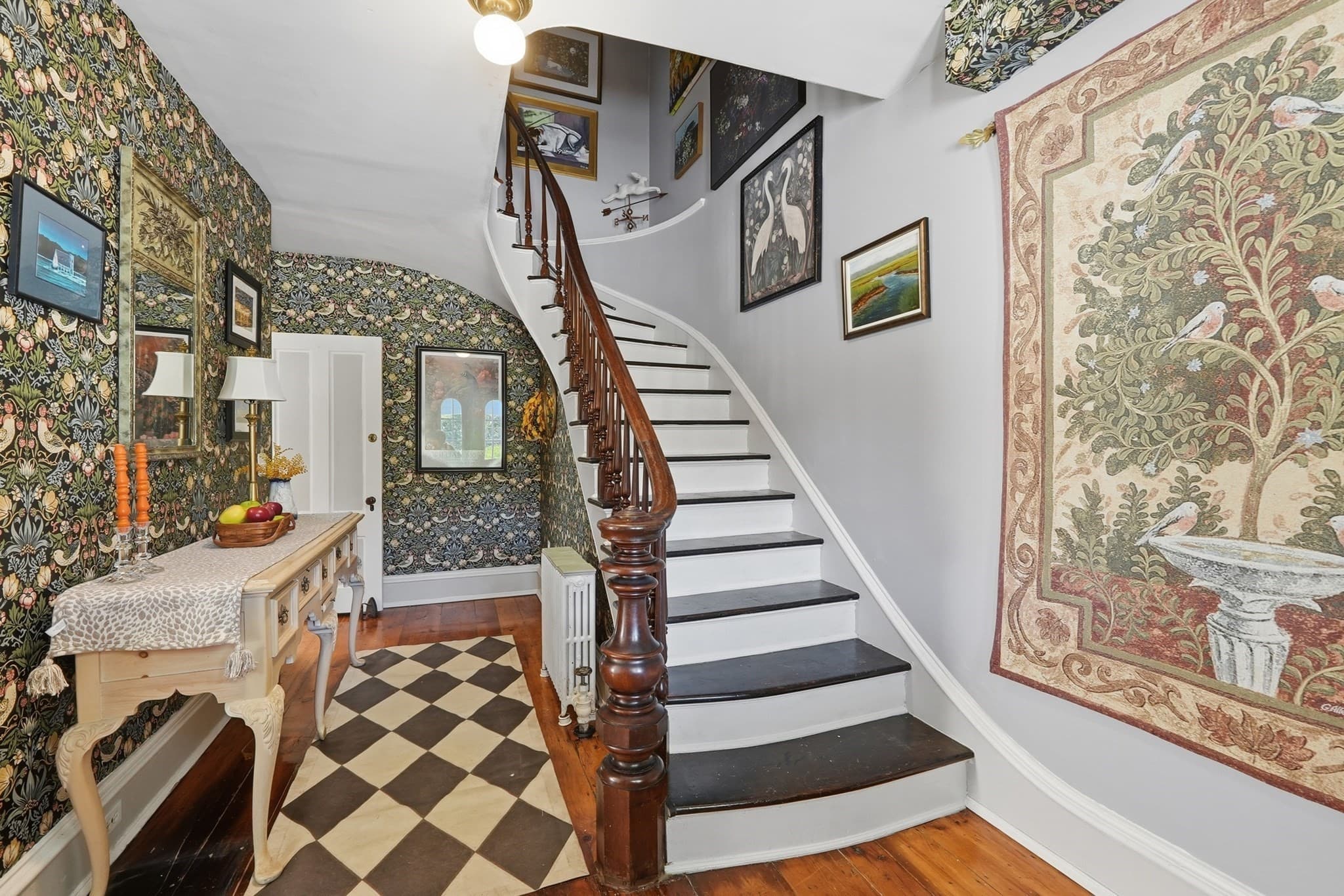 Single Family Residence at 165 Holden St, Worcester MA 01606, Worcester, photo 8 of 37