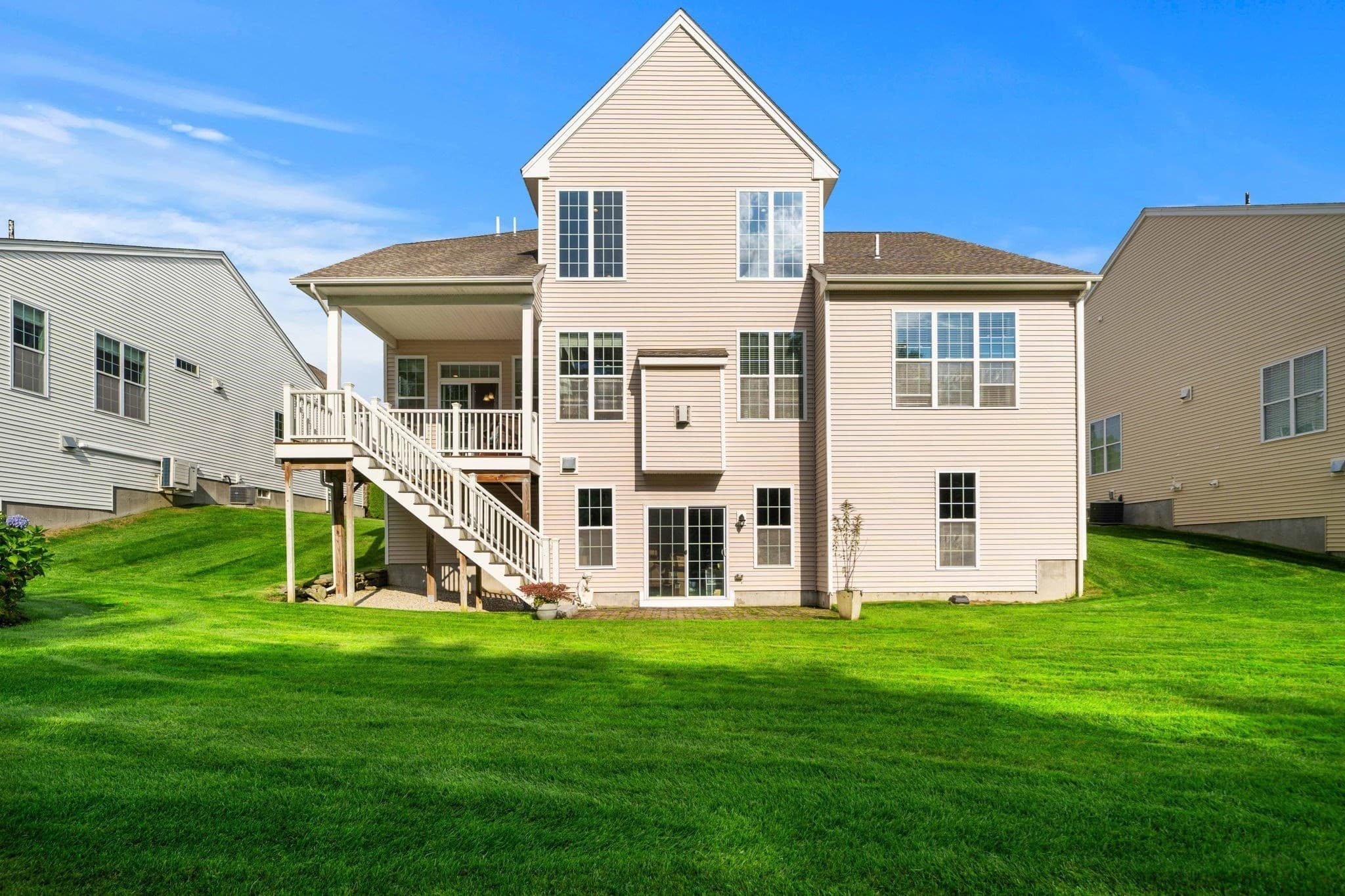 Single Family Residence at 21 Pine Tree Dr # 21, Methuen MA 01844, Methuen, photo 4 of 42