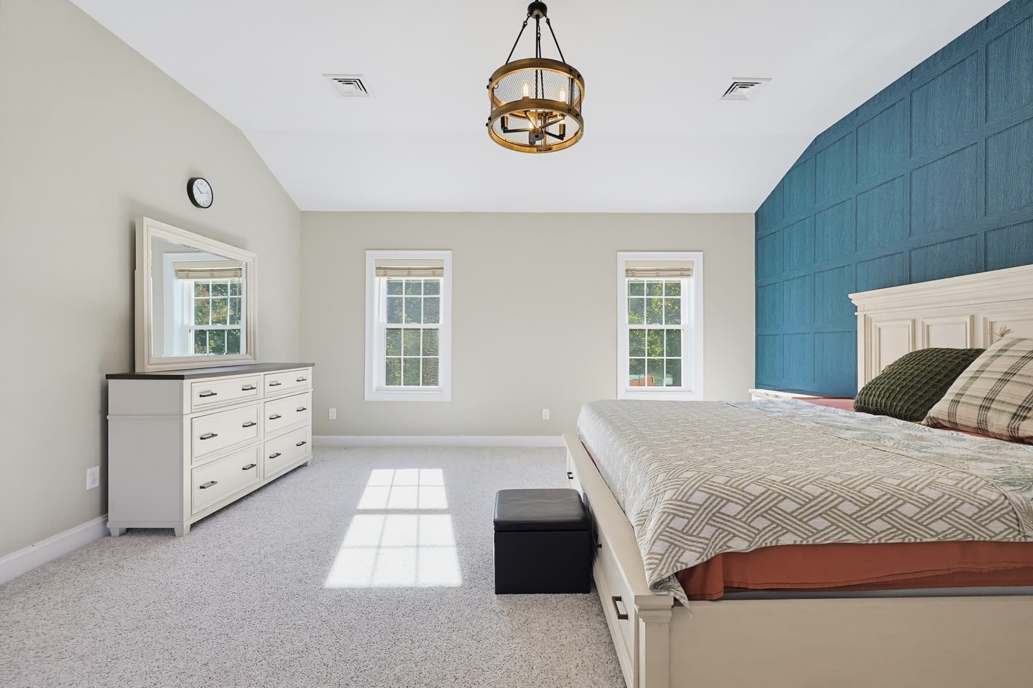 Single Family Residence at 190 Hannah Dr, Northbridge MA 01588, Northbridge, photo 18 of 42