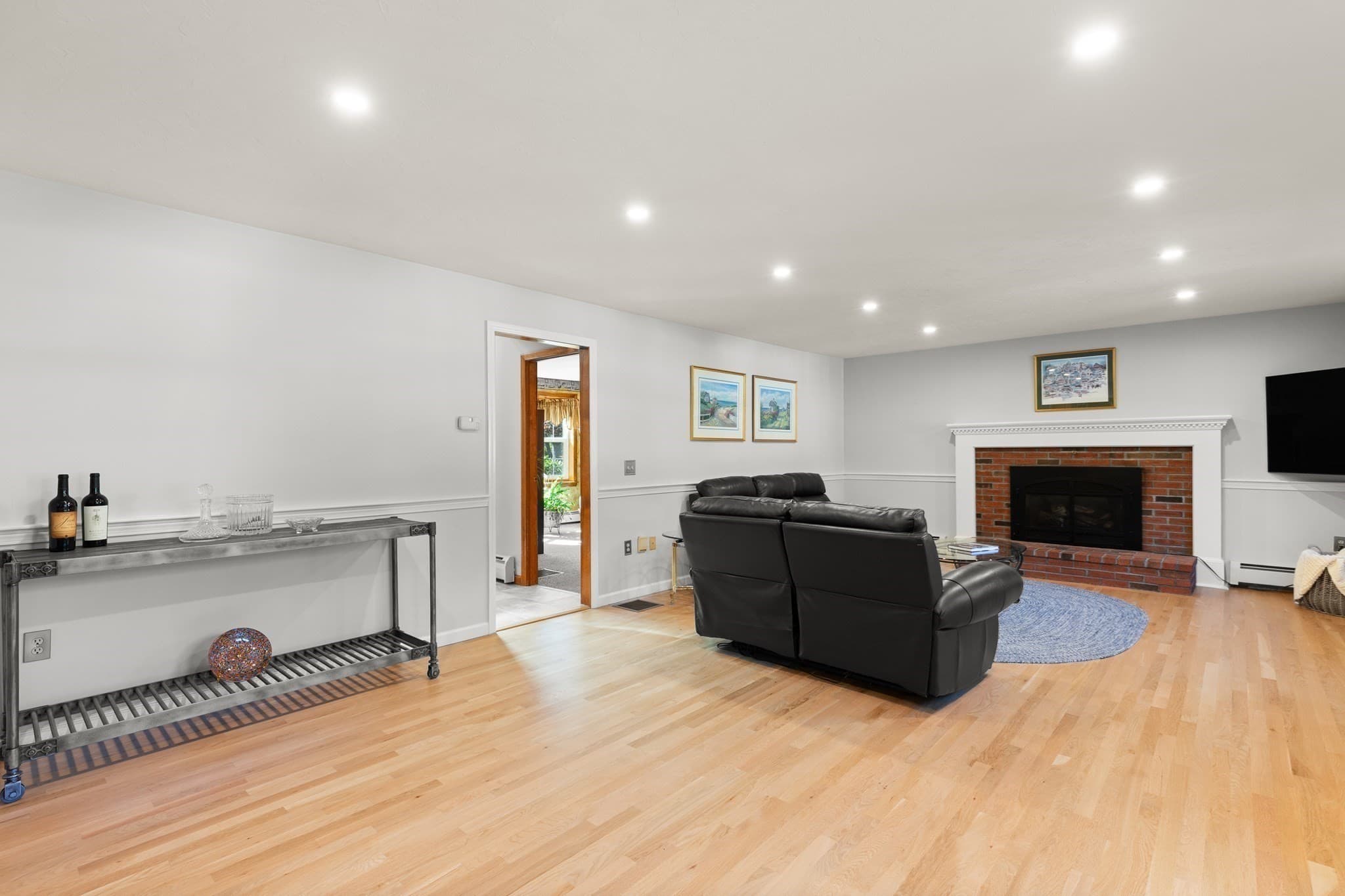 Single Family Residence at 4 Stratford Ln, Easton MA 02356, Easton, photo 17 of 34