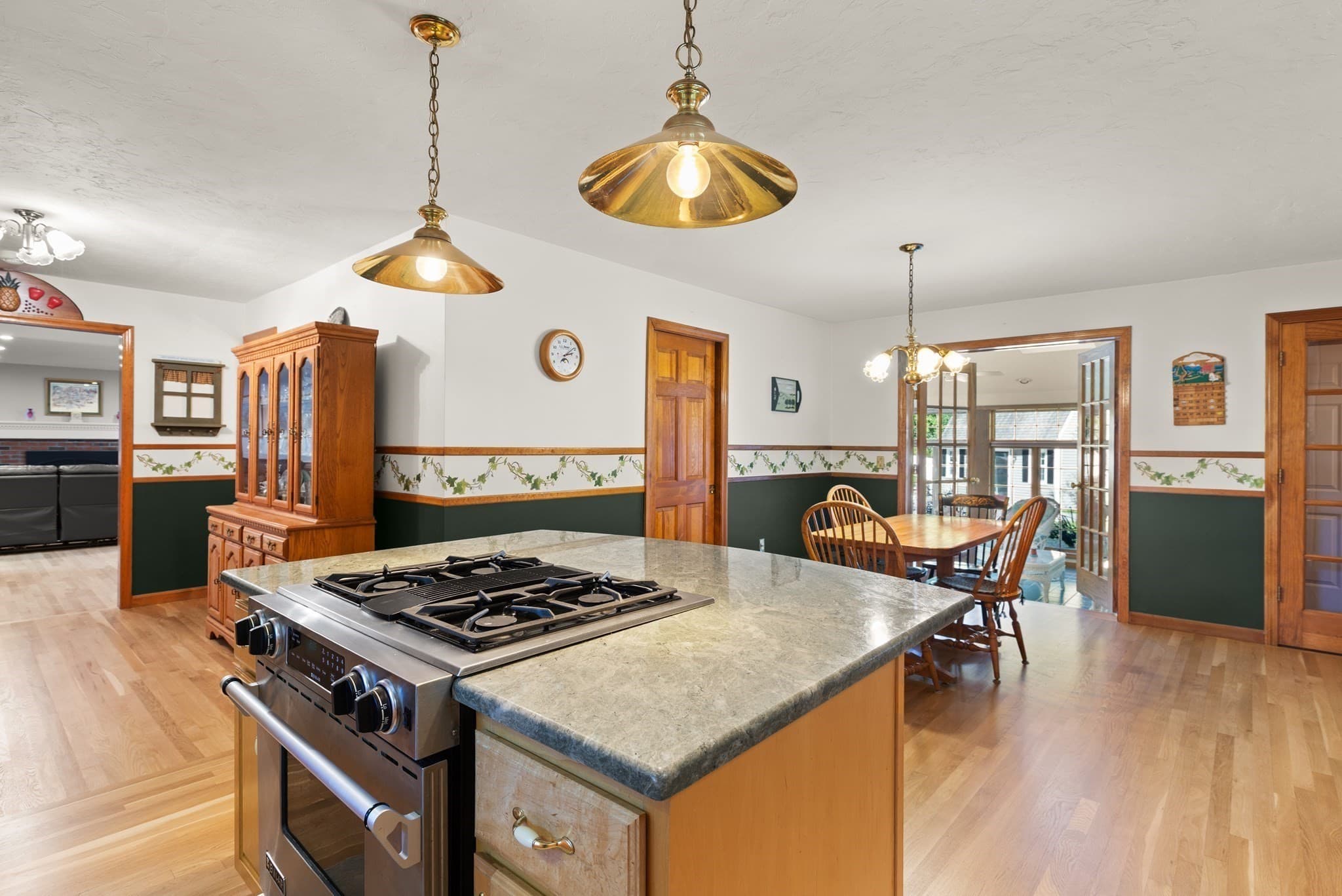 Single Family Residence at 4 Stratford Ln, Easton MA 02356, Easton, photo 12 of 34