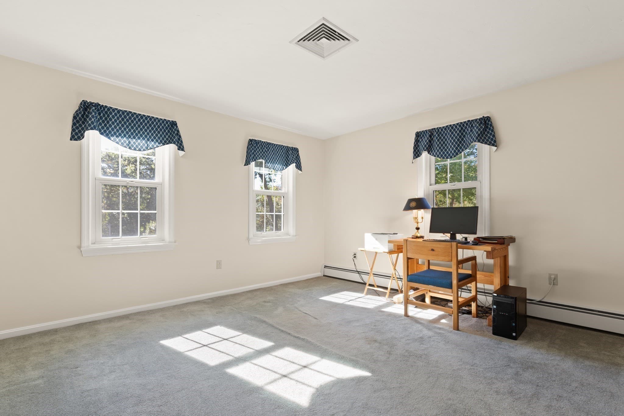 Single Family Residence at 4 Stratford Ln, Easton MA 02356, Easton, photo 22 of 34