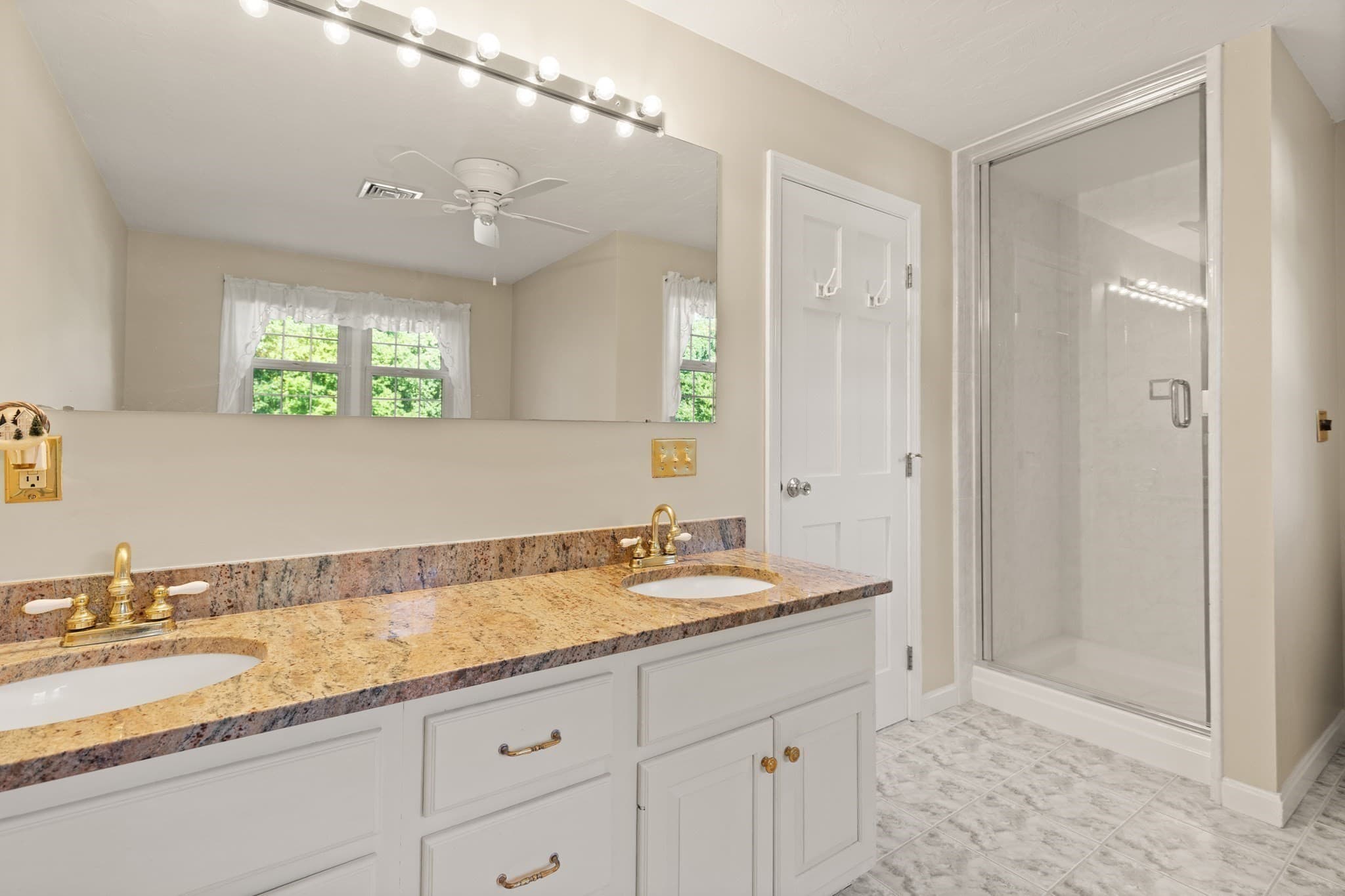 Single Family Residence at 4 Stratford Ln, Easton MA 02356, Easton, photo 20 of 34