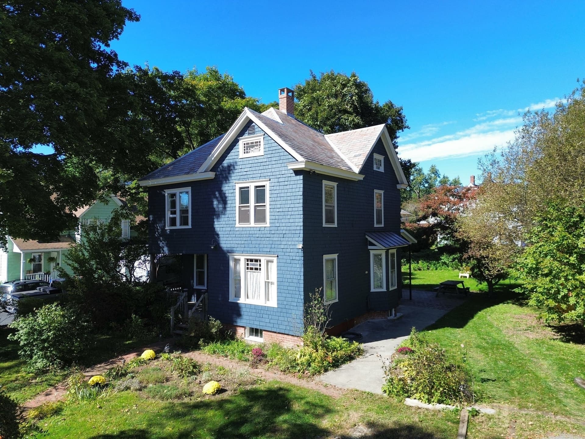 23 Phillips St, Greenfield MA 01301