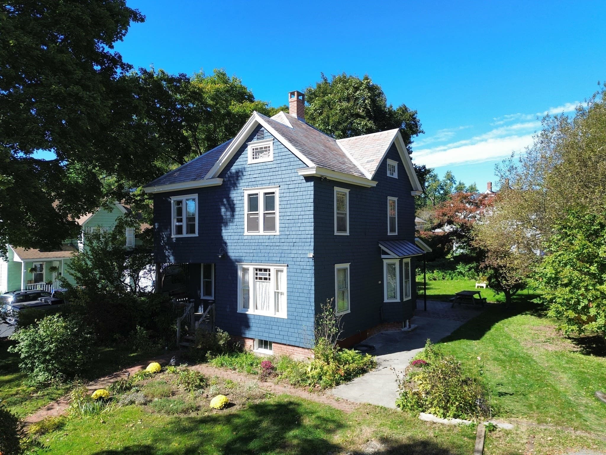 23 Phillips St, Greenfield MA 01301