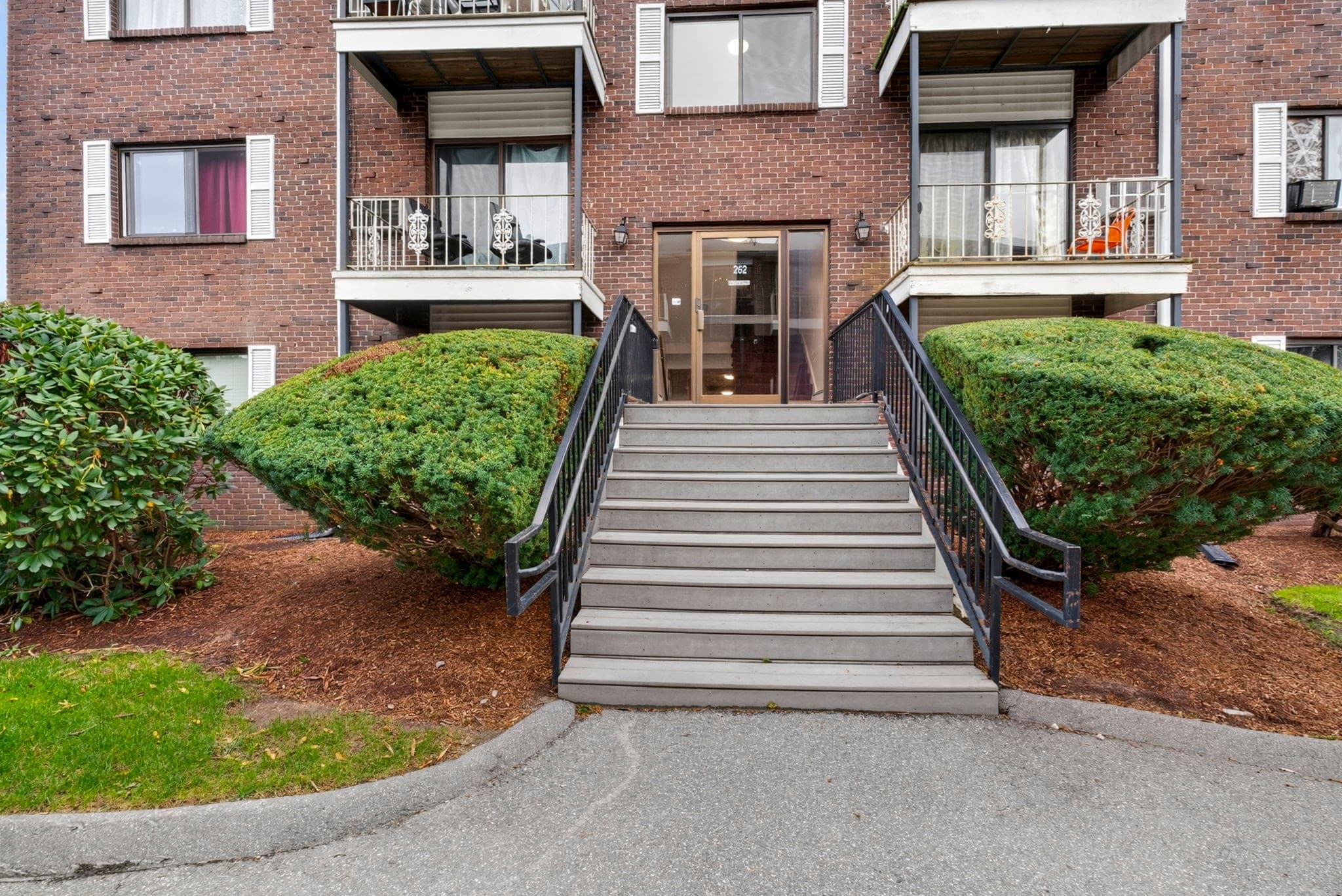 Condominium at 262 E Haverhill St # 23, Lawrence MA 01841, Lawrence, photo 27 of 32