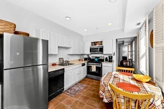 Condominium at 254-6 Main Street # 2, Boston MA 02129, Boston, photo 5 of 16