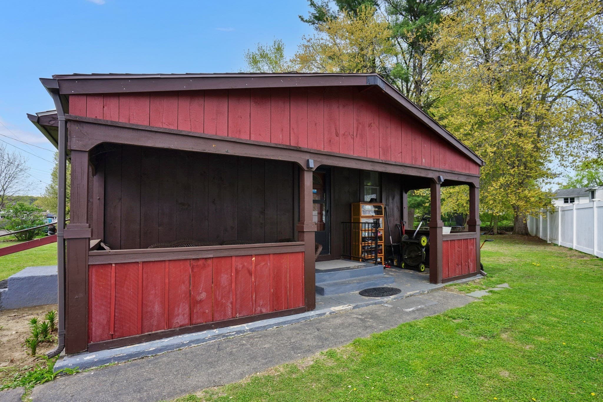 Single Family Residence at 94 Cora Ave, Chicopee MA 01013, Chicopee, photo 9 of 41