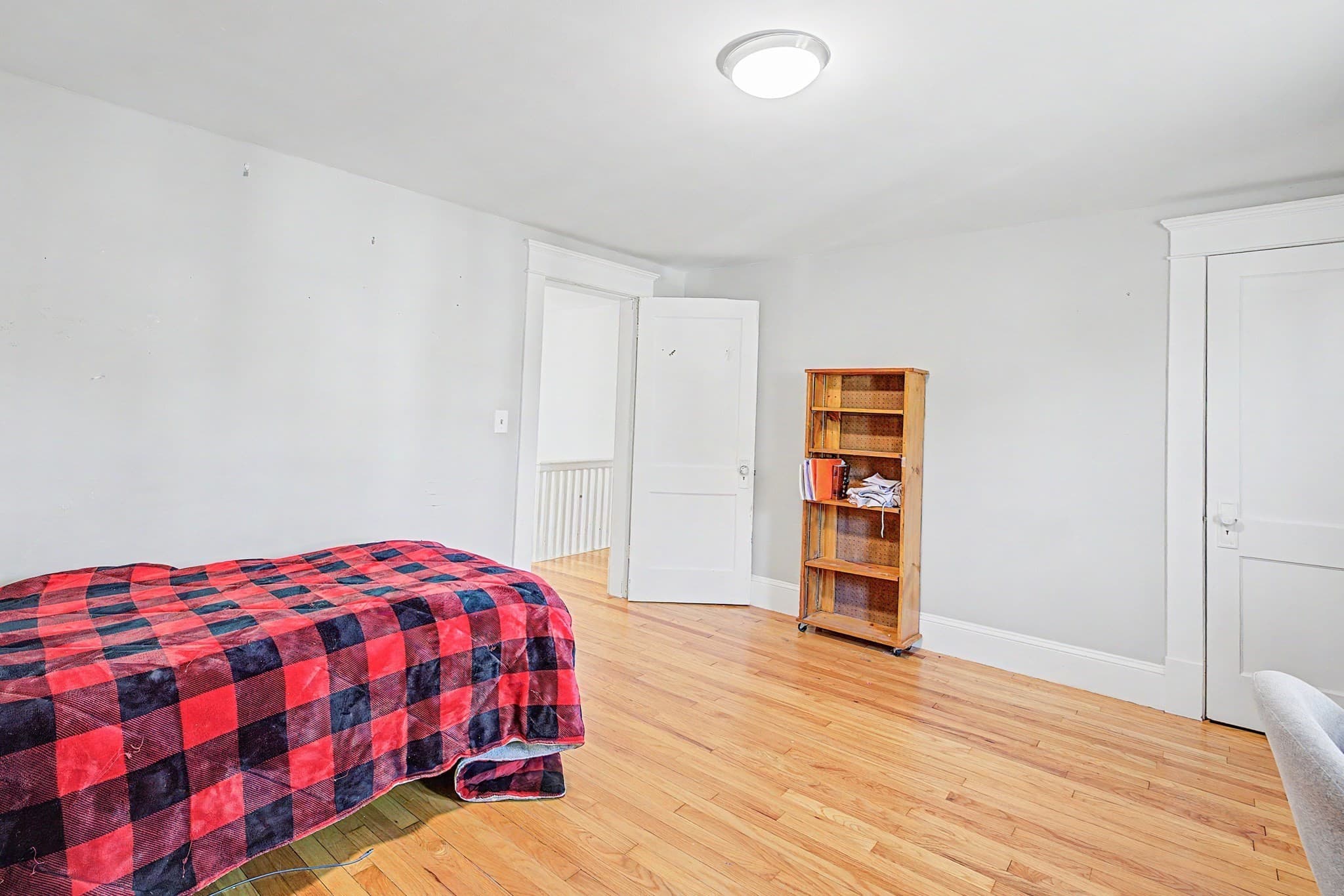 Single Family Residence at 419 Hillside Ave, Holyoke MA 01040, Holyoke, photo 23 of 40