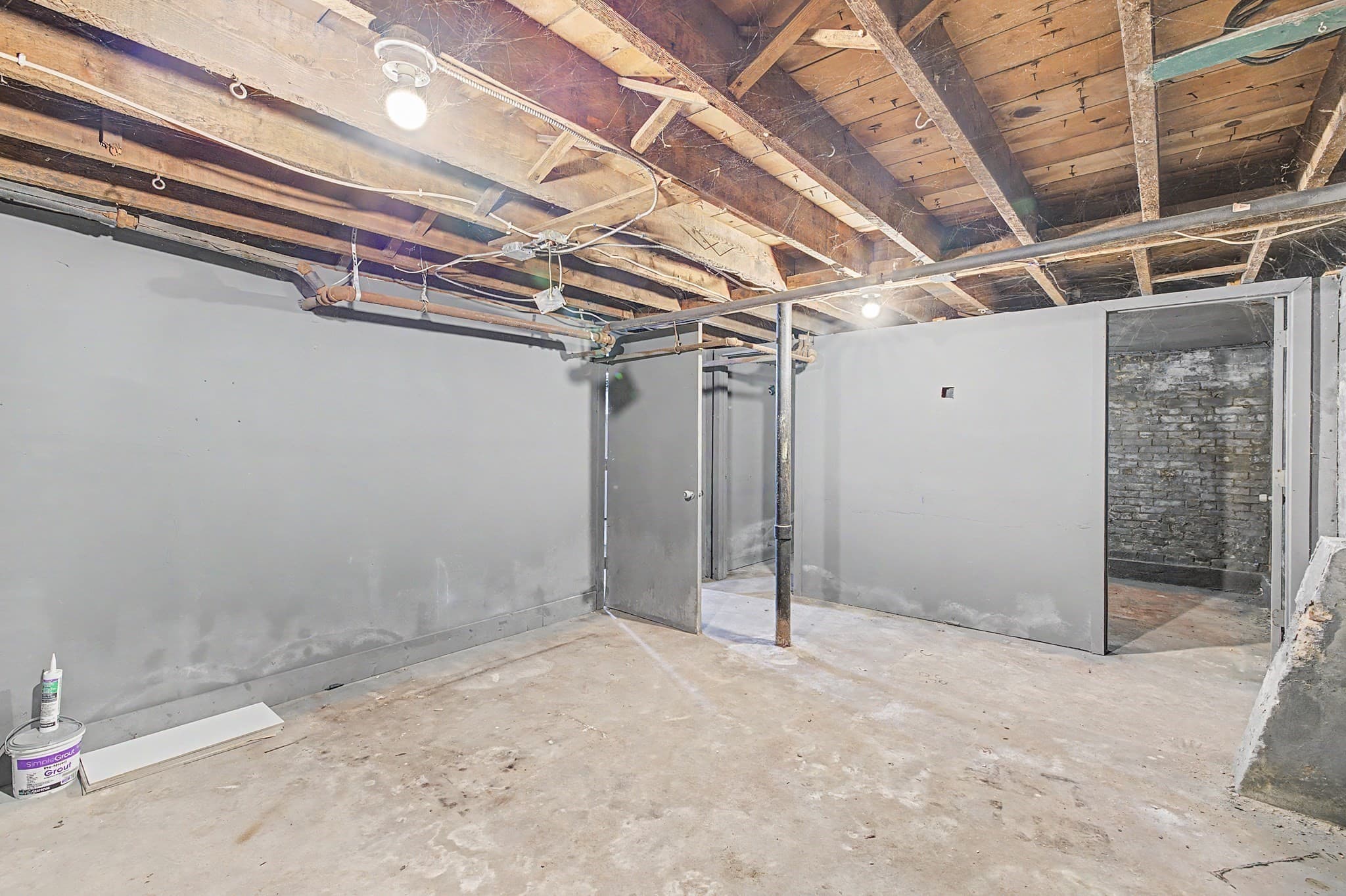 Single Family Residence at 419 Hillside Ave, Holyoke MA 01040, Holyoke, photo 32 of 40