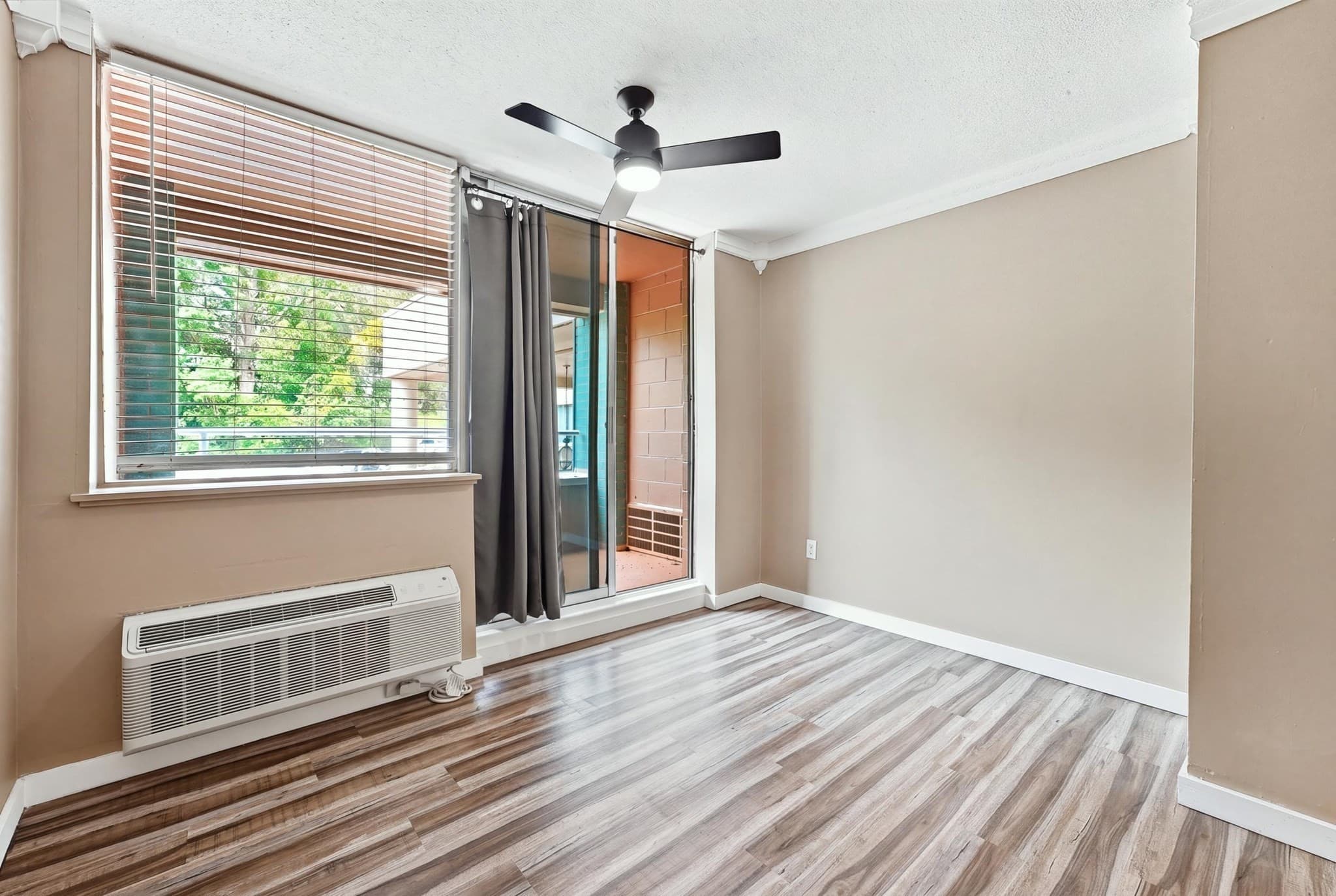 Condominium at 101 Mulberry Street # 120, Springfield MA 01105, Springfield, photo 23 of 41