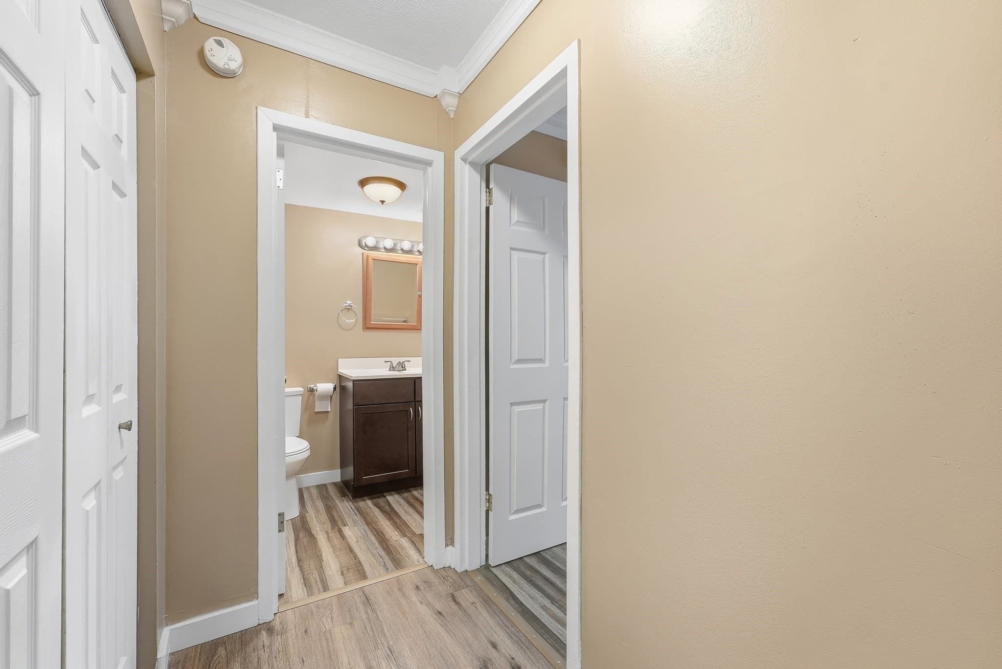 Condominium at 101 Mulberry Street # 120, Springfield MA 01105, Springfield, photo 17 of 41