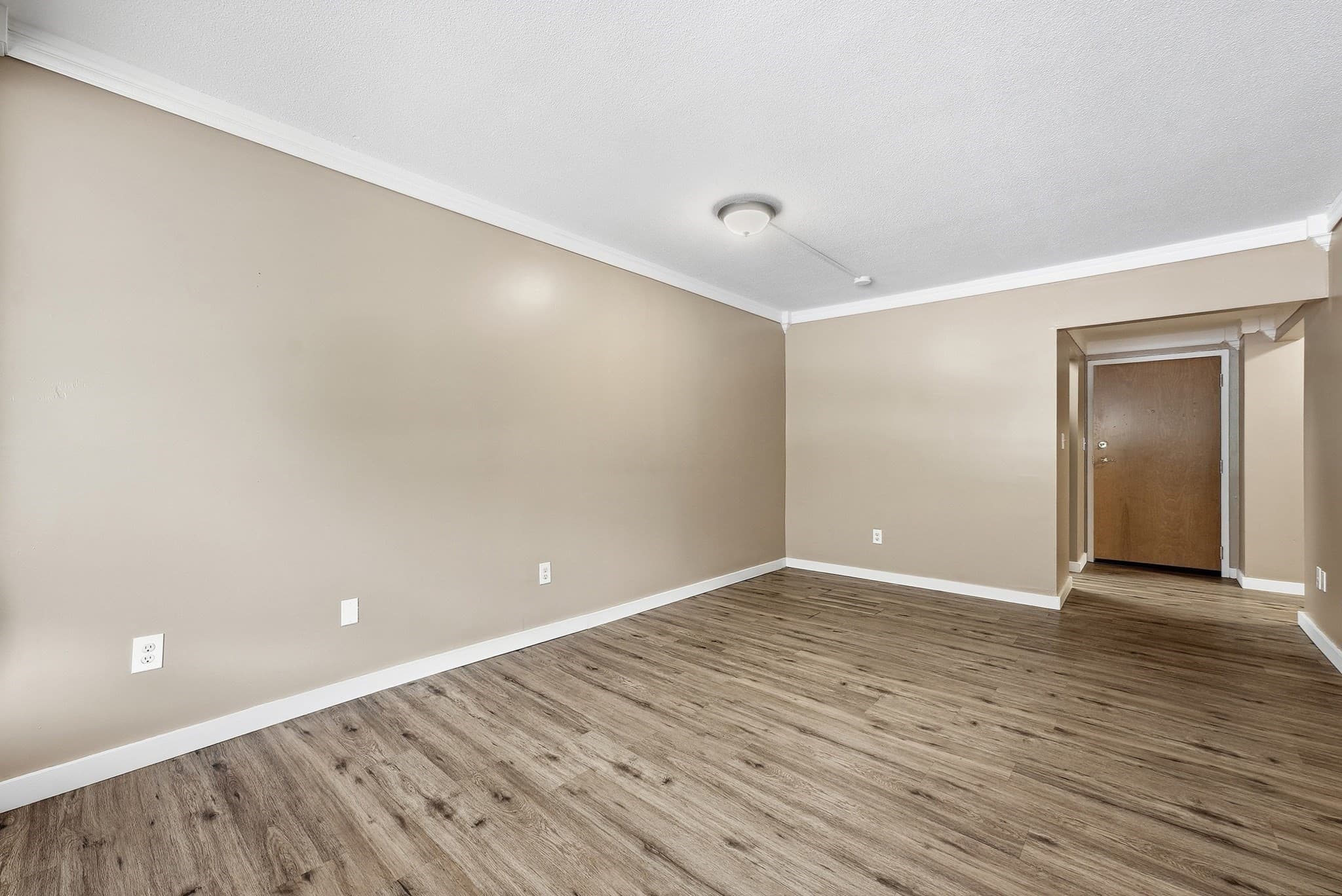 Condominium at 101 Mulberry Street # 120, Springfield MA 01105, Springfield, photo 16 of 41