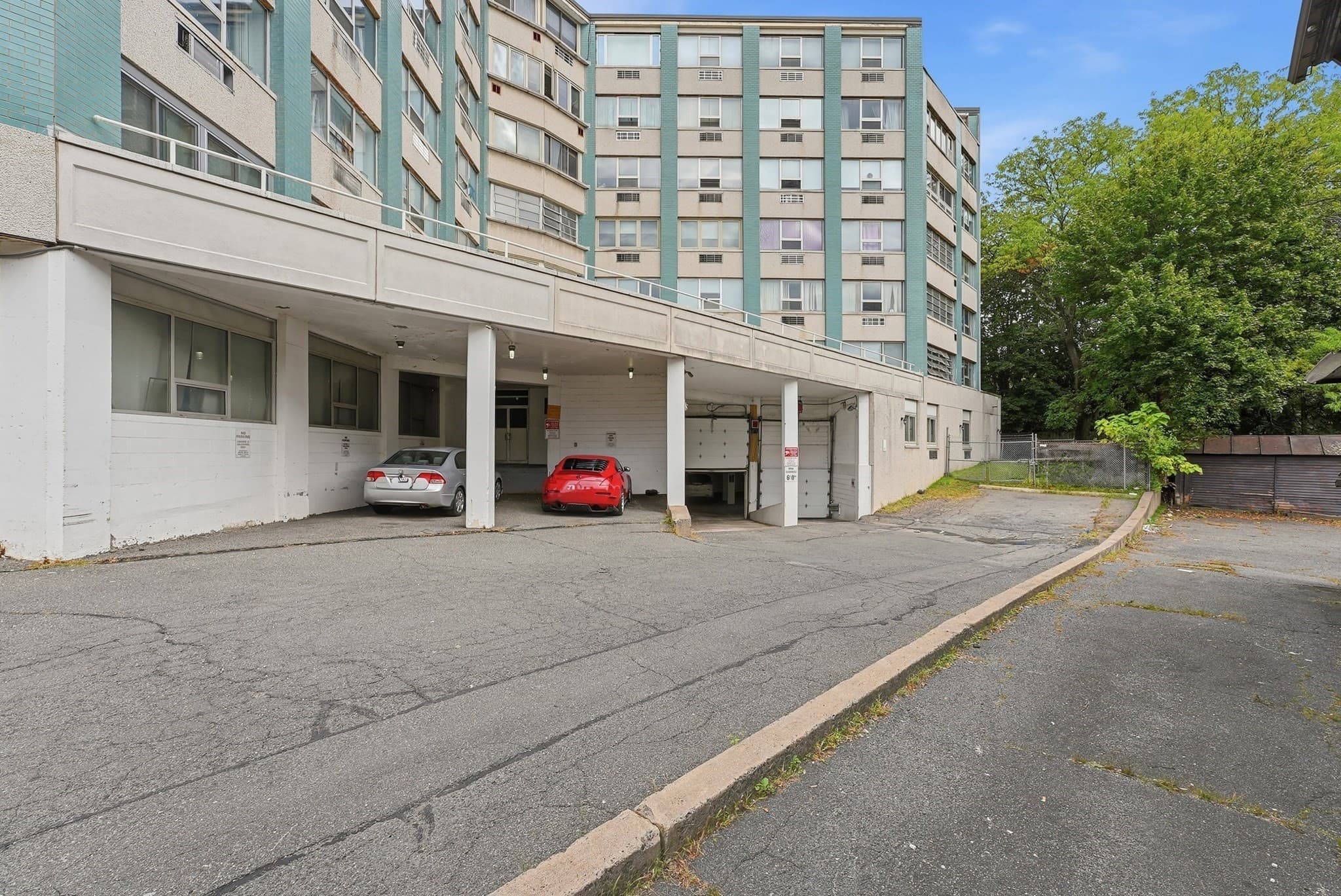 Condominium at 101 Mulberry Street # 120, Springfield MA 01105, Springfield, photo 34 of 41
