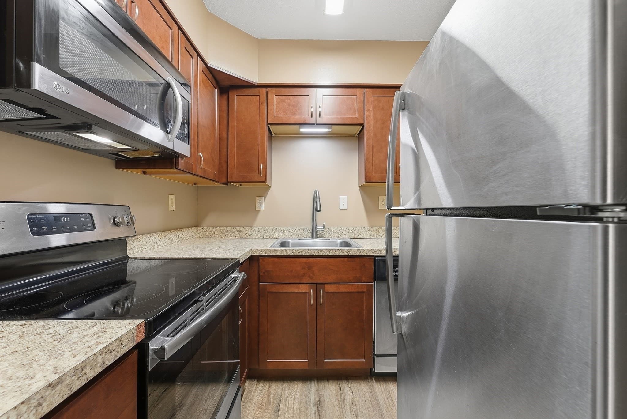 Condominium at 101 Mulberry Street # 120, Springfield MA 01105, Springfield, photo 10 of 41