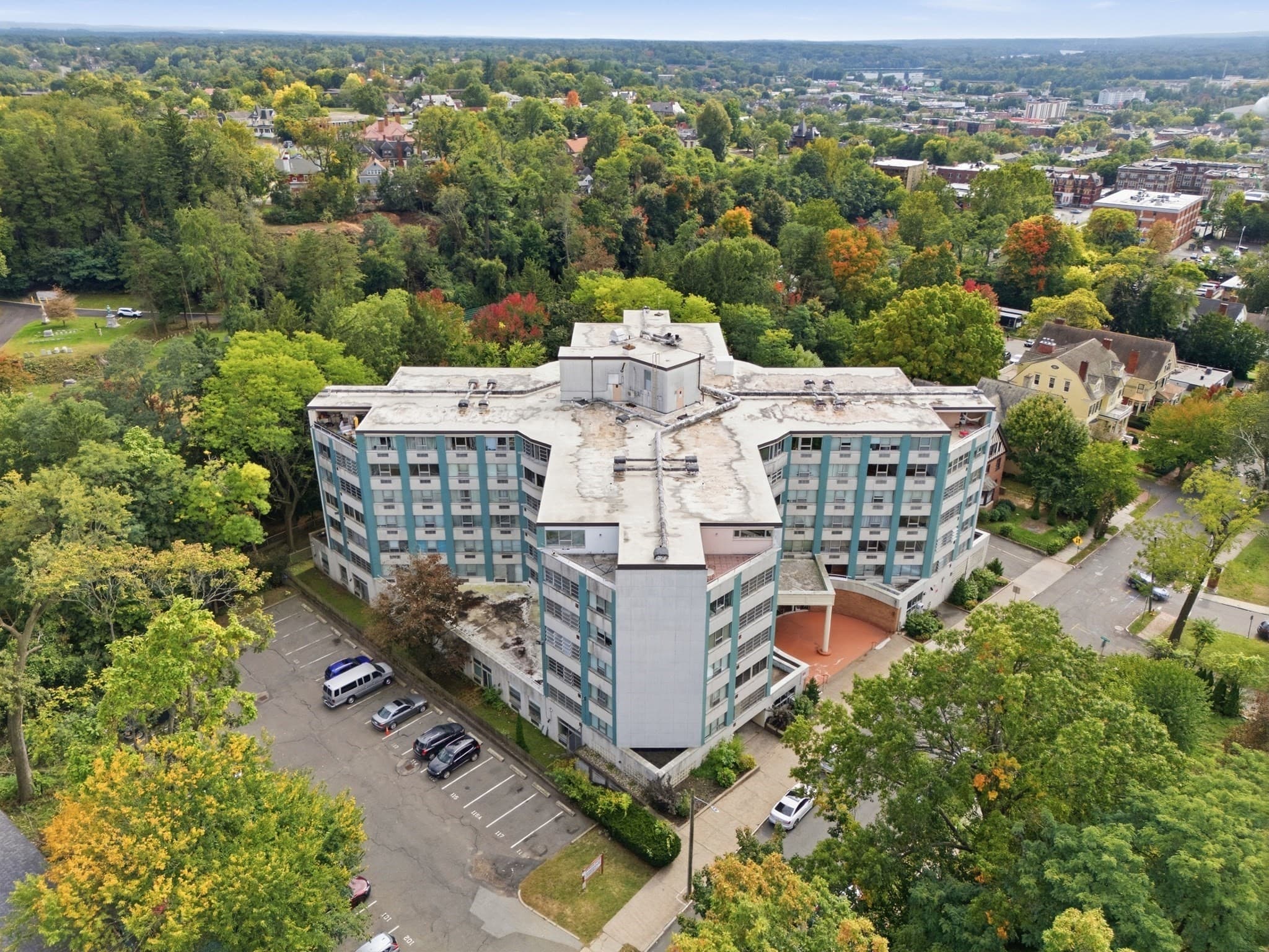 Condominium at 101 Mulberry Street # 120, Springfield MA 01105, Springfield, photo 37 of 41