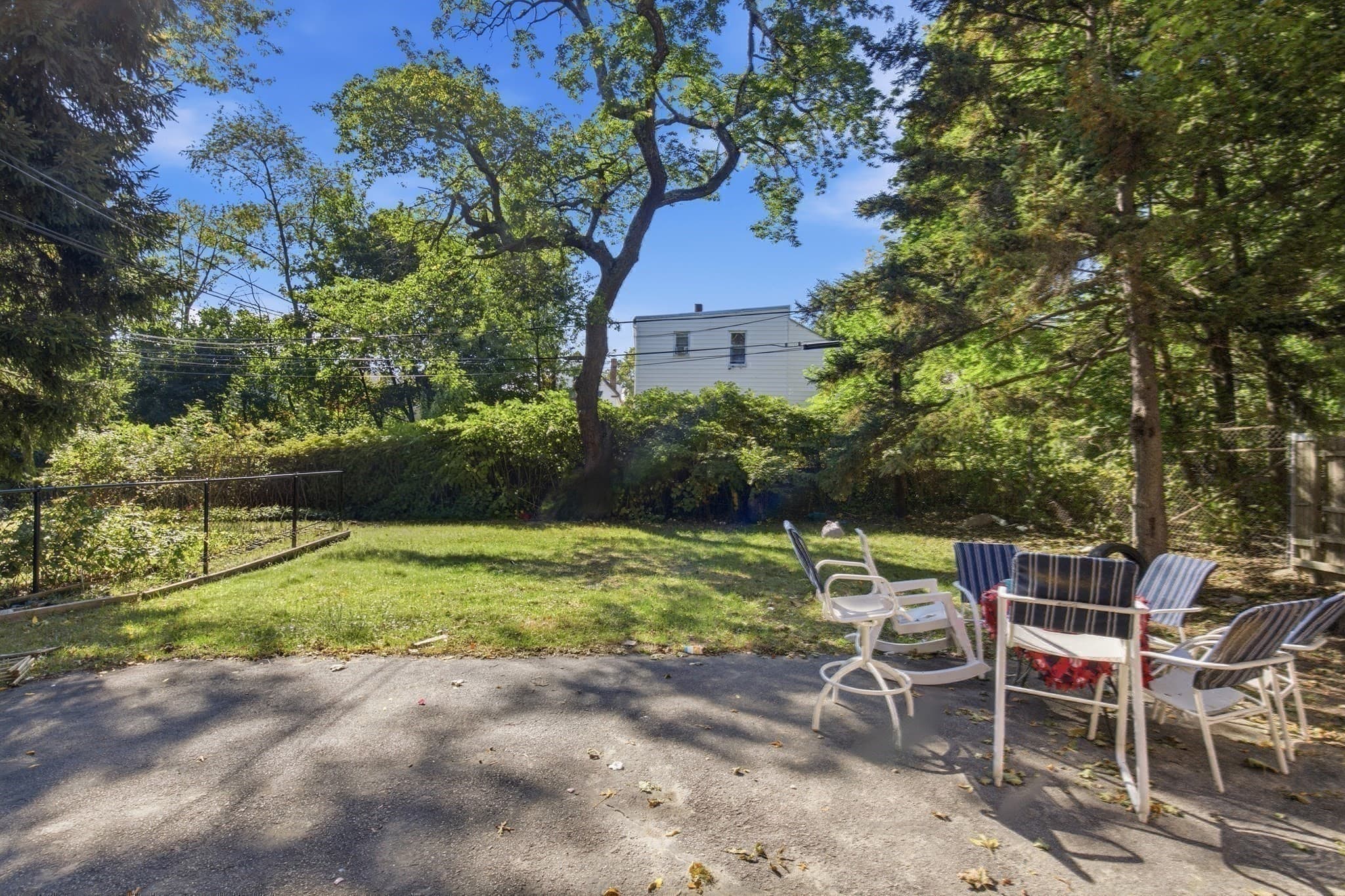 3 Family at 19 Samoset St, Boston MA 02124, photo 34 of 40