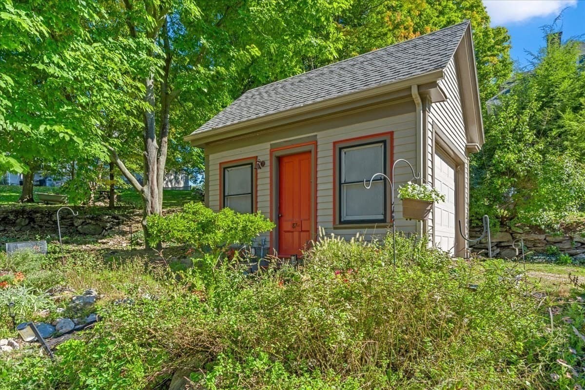 Single Family Residence at 87 Rockland Place, Newton MA 02464, Newton, photo 26 of 37