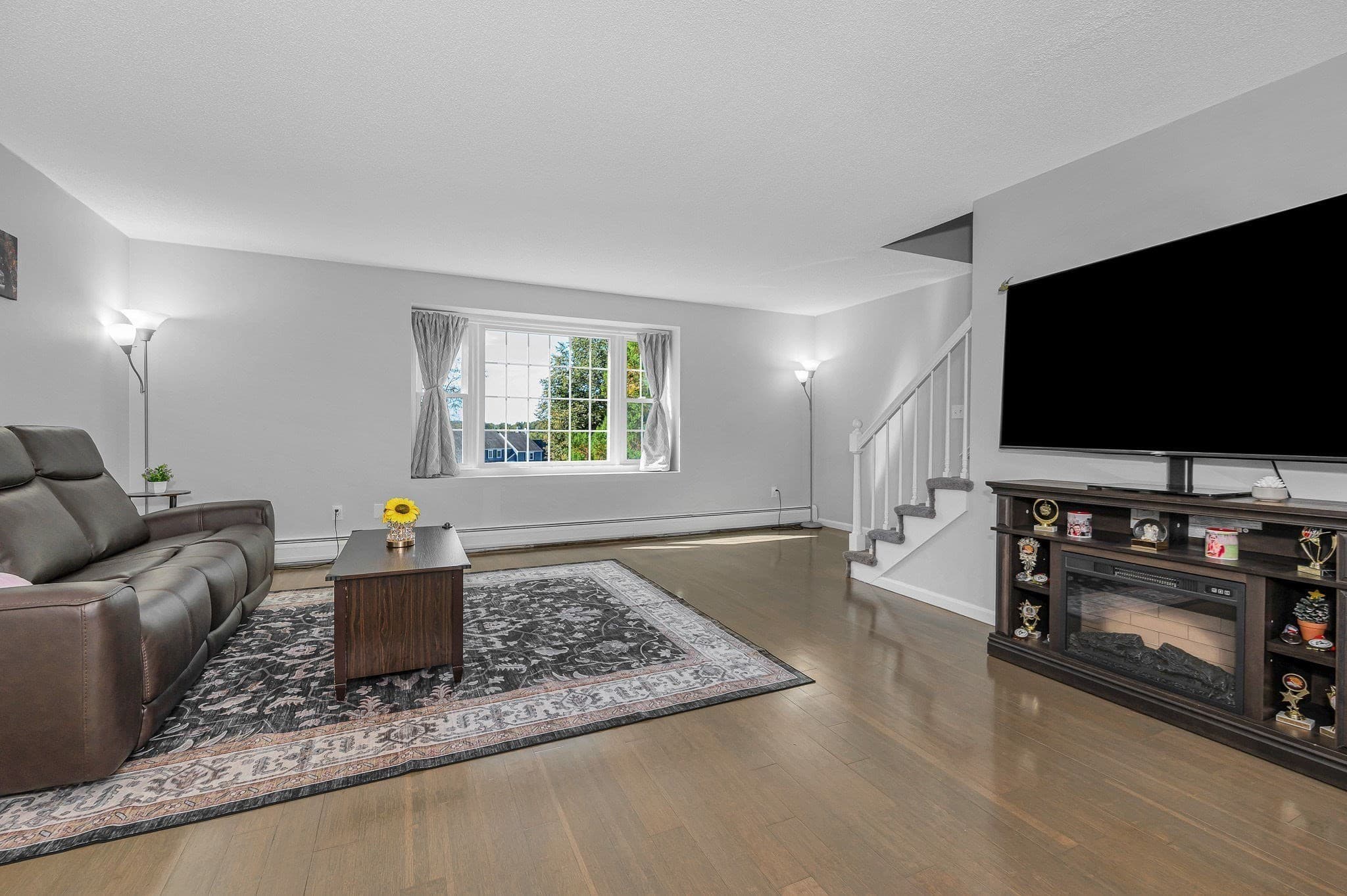 Condominium at 28 Meadowview Cir # 28, Nashua NH 03062, Nashua, photo 9 of 42