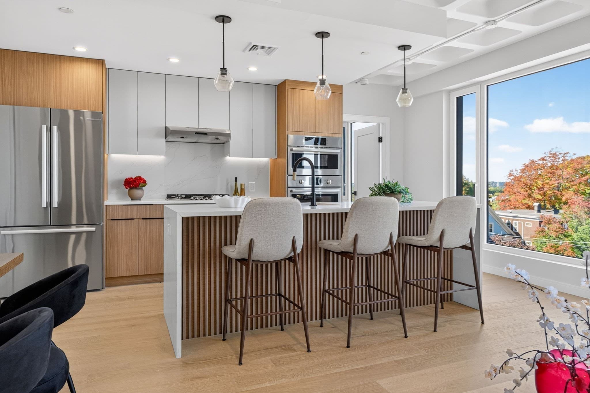 Condominium at 125 Lowell Street # 603, Somerville MA 02143, Somerville, photo 6 of 23