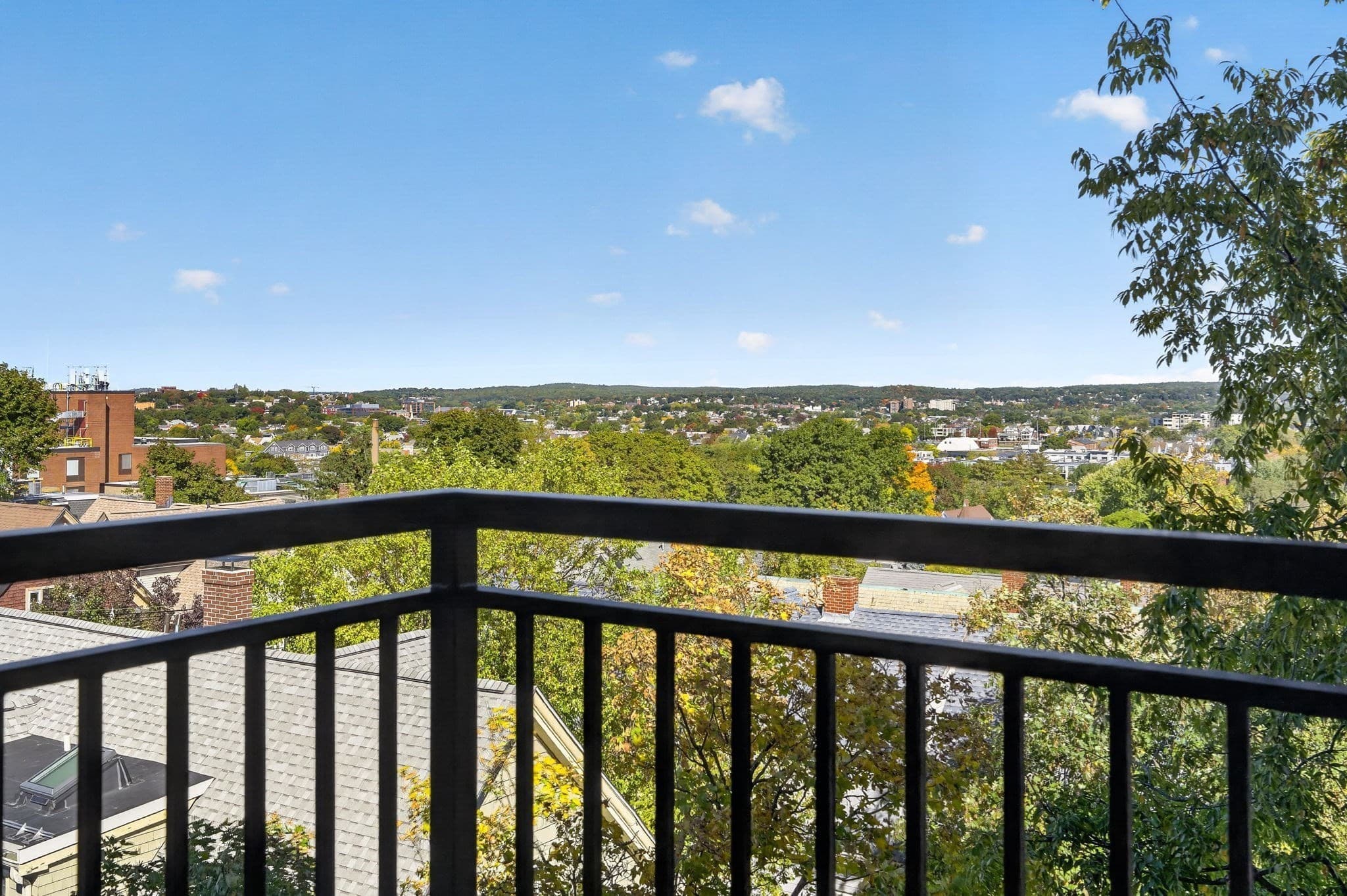 Condominium at 125 Lowell Street # 603, Somerville MA 02143, Somerville, photo 18 of 23