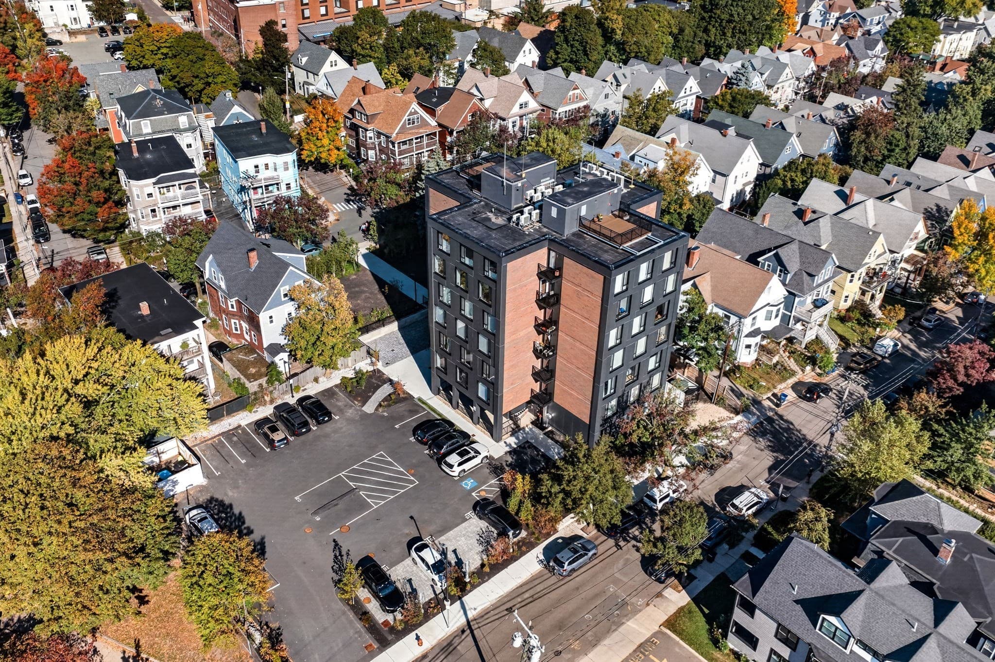 Condominium at 125 Lowell Street # 603, Somerville MA 02143, Somerville, photo 21 of 23