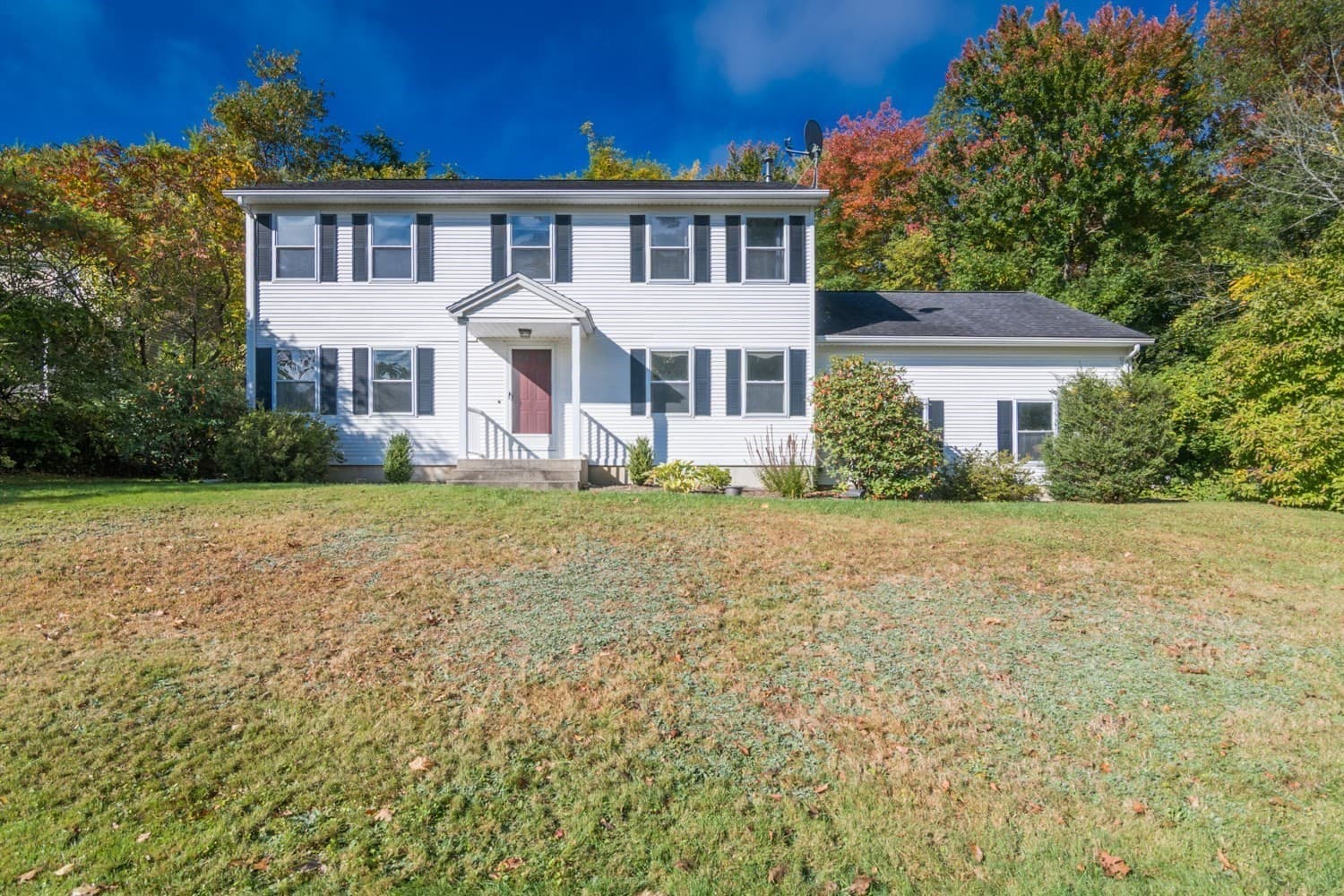 7 Emily Ln, Amherst MA 01002