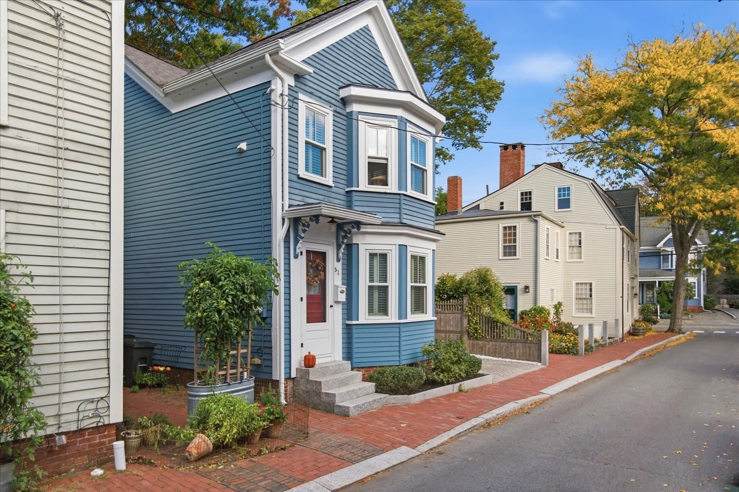 Single Family Residence at 51 Temple Street, Newburyport MA 01950, Newburyport, photo 3 of 39