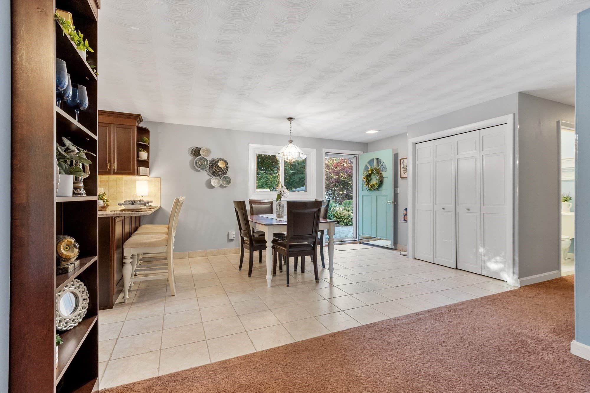 Single Family Residence at 26 Samuel Road, Chelmsford MA 01824, Chelmsford, photo 4 of 39