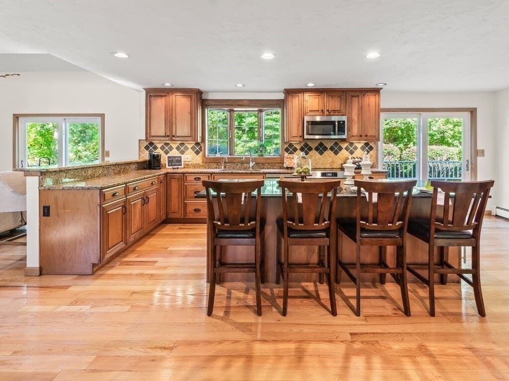 Single Family Residence at 12 Fort Apache Dr, Franklin MA 02038, Franklin, photo 5 of 28