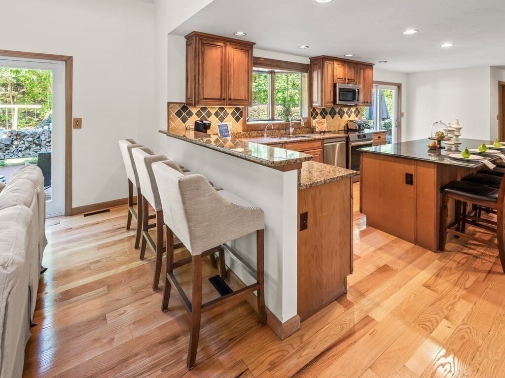 Single Family Residence at 12 Fort Apache Dr, Franklin MA 02038, Franklin, photo 8 of 28