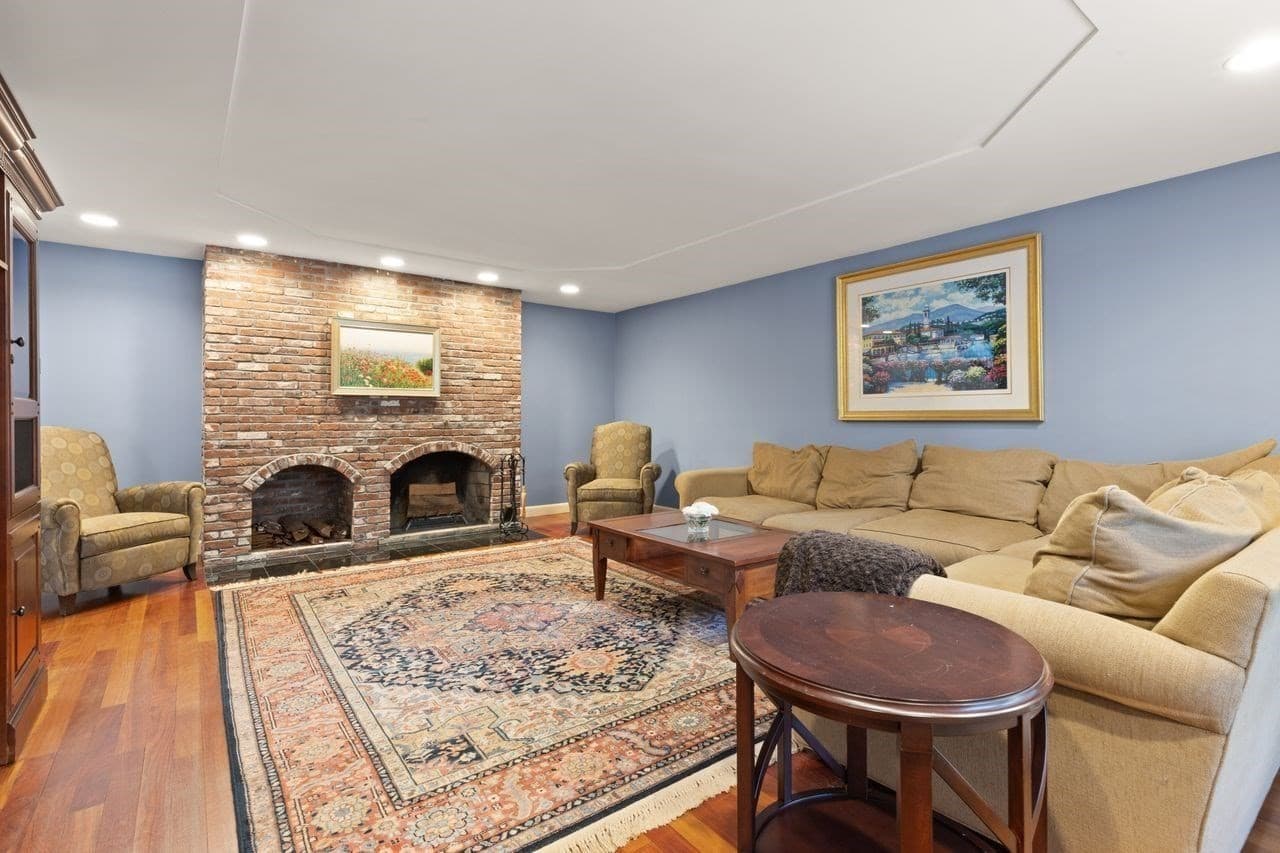 Single Family Residence at 17 Mallard Dr, Sharon MA 02067, Sharon, photo 19 of 42