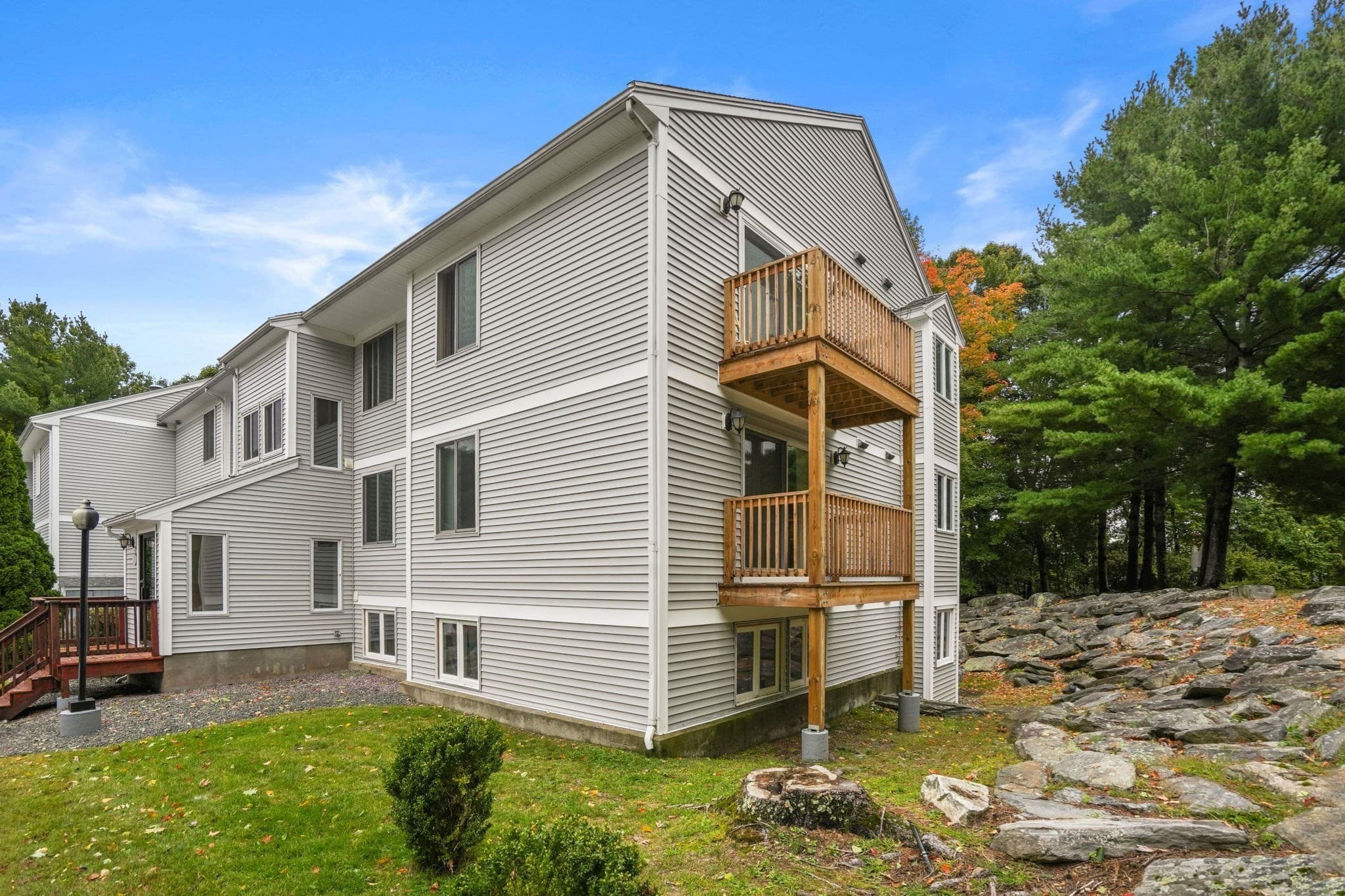 Condominium at 330 Sunderland Rd # 22, Worcester MA 01604, Worcester, photo 2 of 37