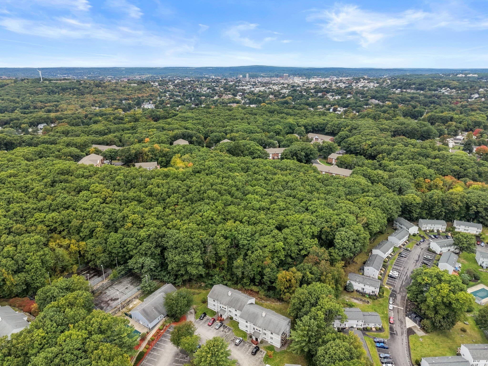 Condominium at 330 Sunderland Rd # 22, Worcester MA 01604, Worcester, photo 32 of 37