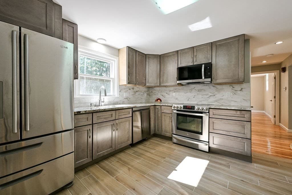 Single Family Residence at 25 Neal St, Walpole MA 02081, Walpole, photo 9 of 40