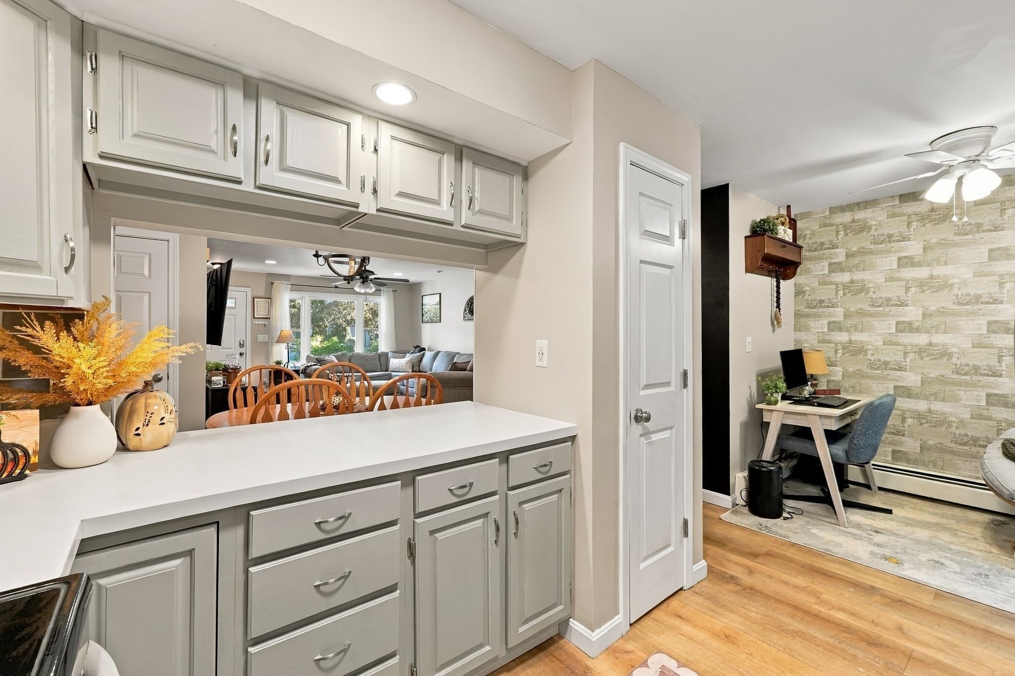 Condominium at 38 Walnut Circle # 38, Merrimack NH 03054, Merrimack, photo 12 of 28