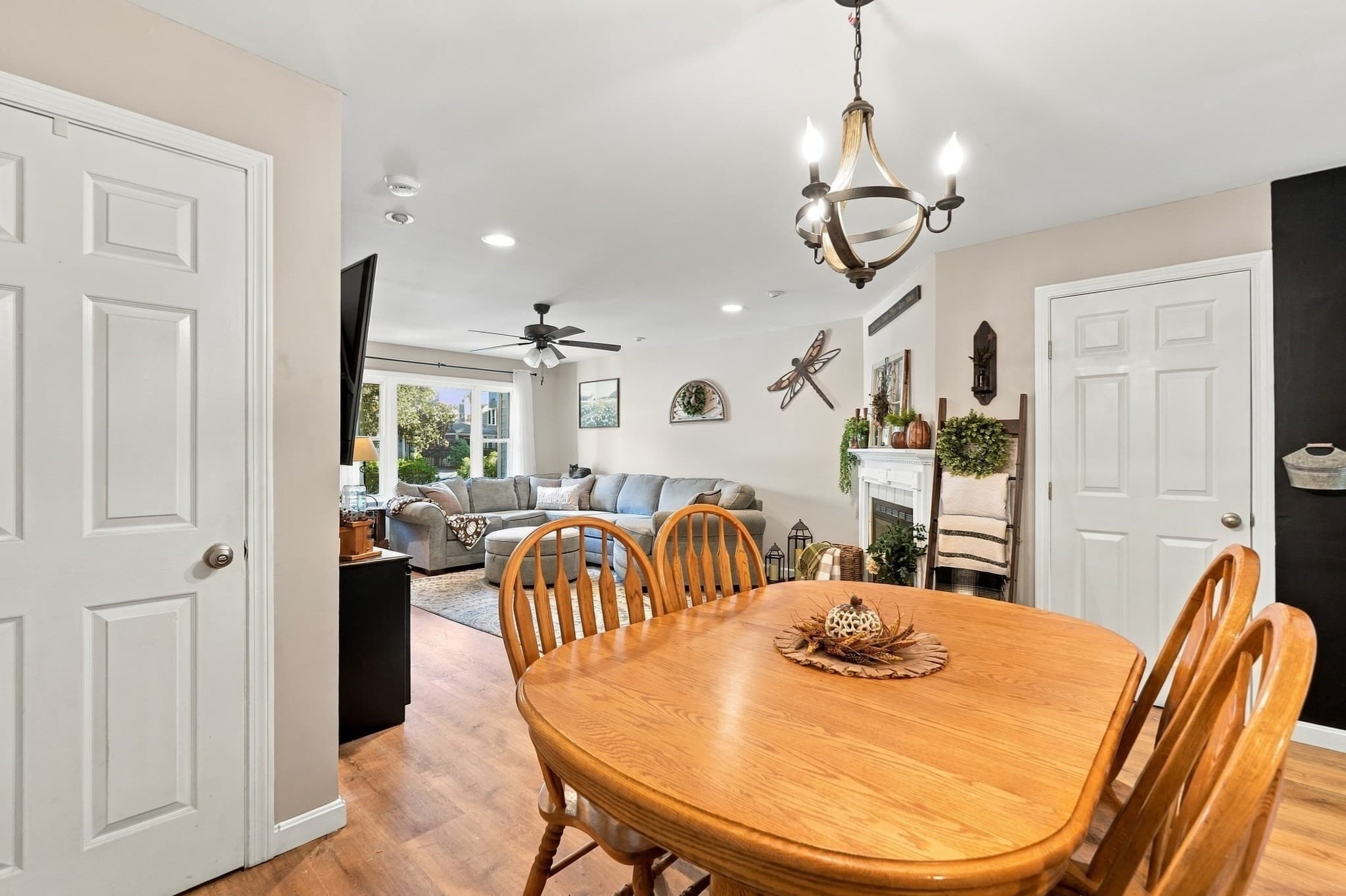 Condominium at 38 Walnut Circle # 38, Merrimack NH 03054, Merrimack, photo 9 of 28