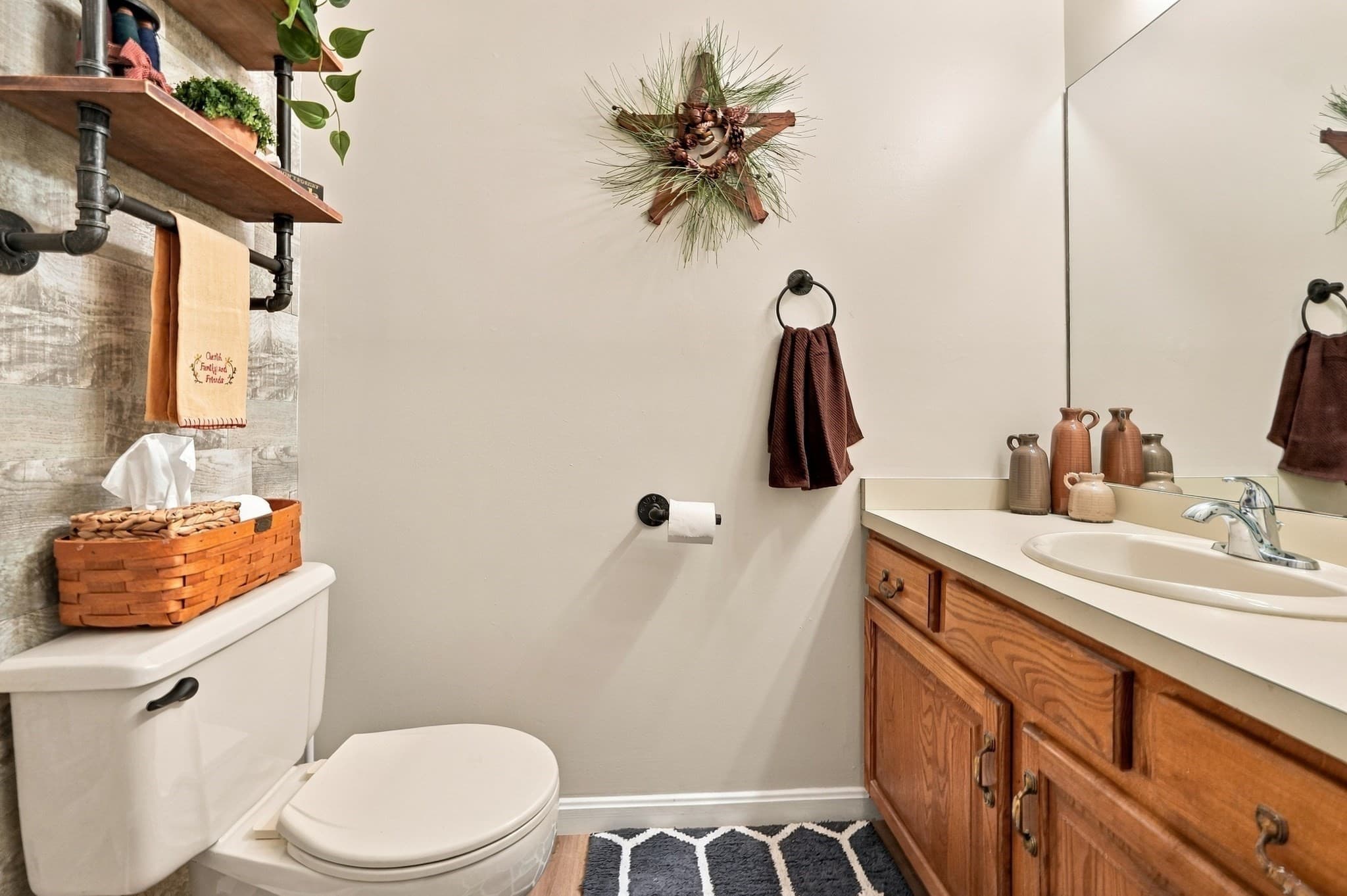 Condominium at 38 Walnut Circle # 38, Merrimack NH 03054, Merrimack, photo 14 of 28